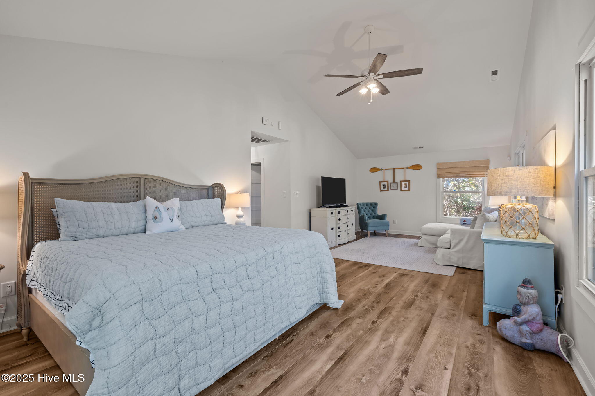 100536314 | Photo 32