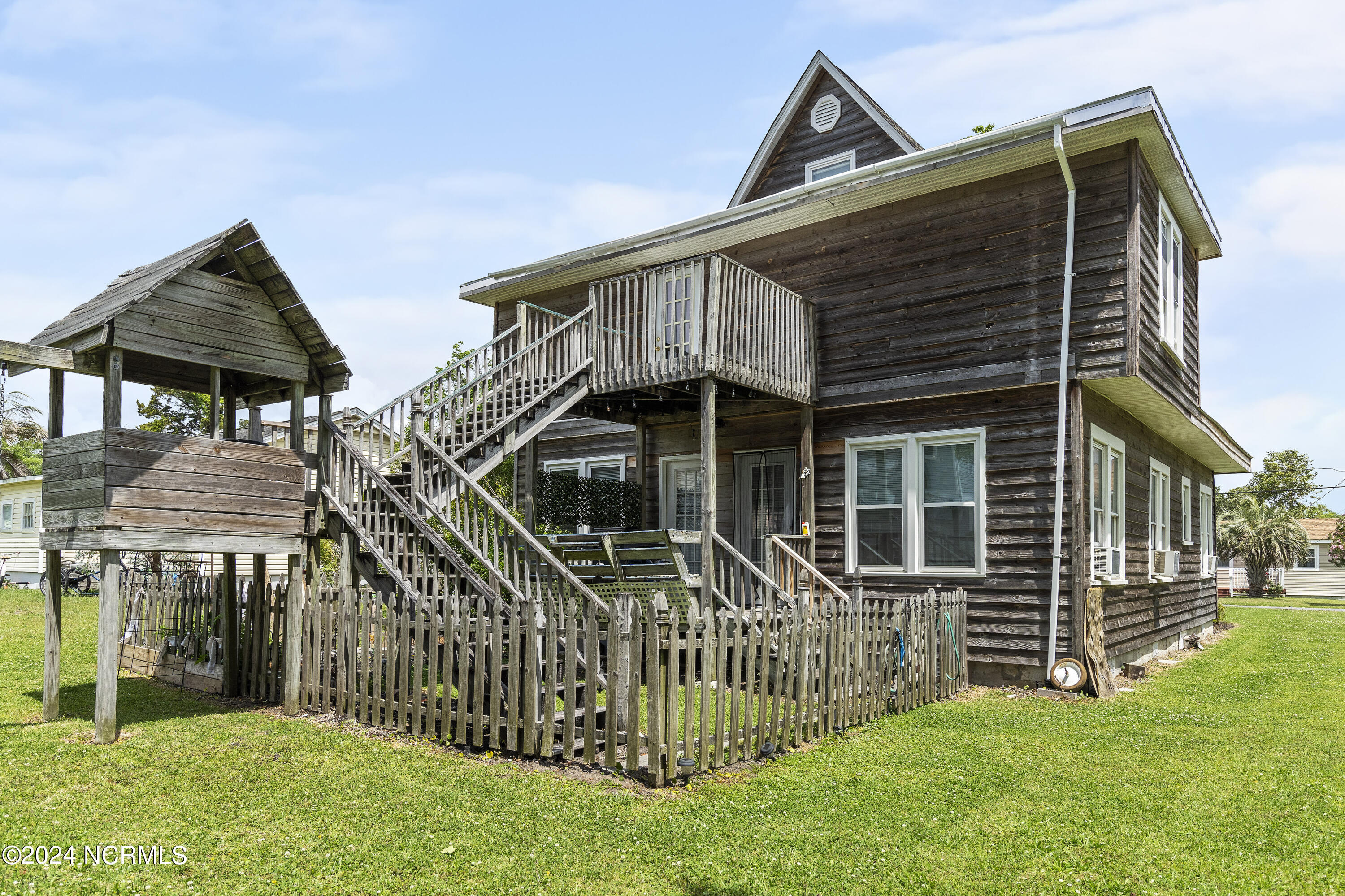 100488510 | Photo 52