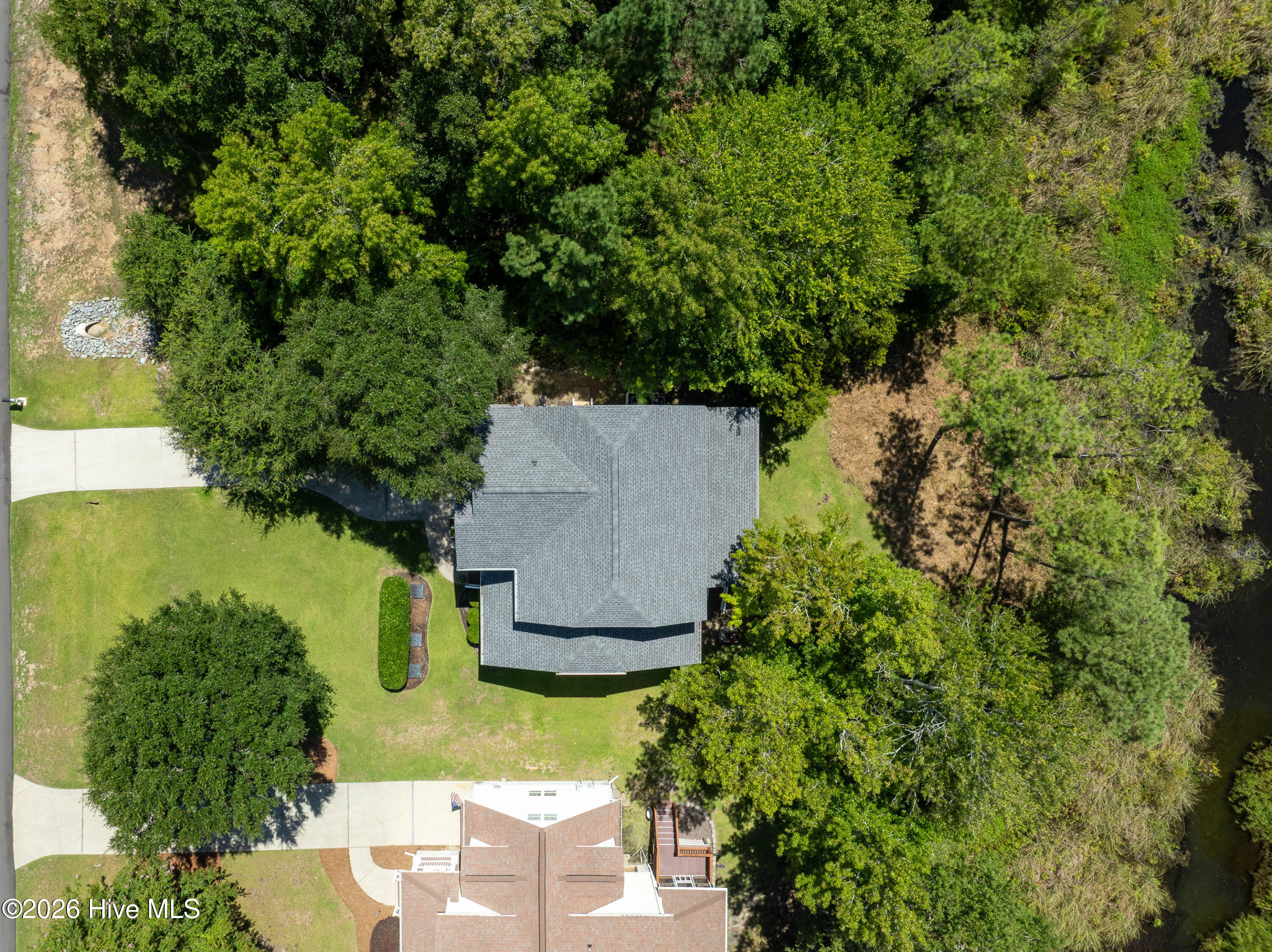 100563119 | Photo 87