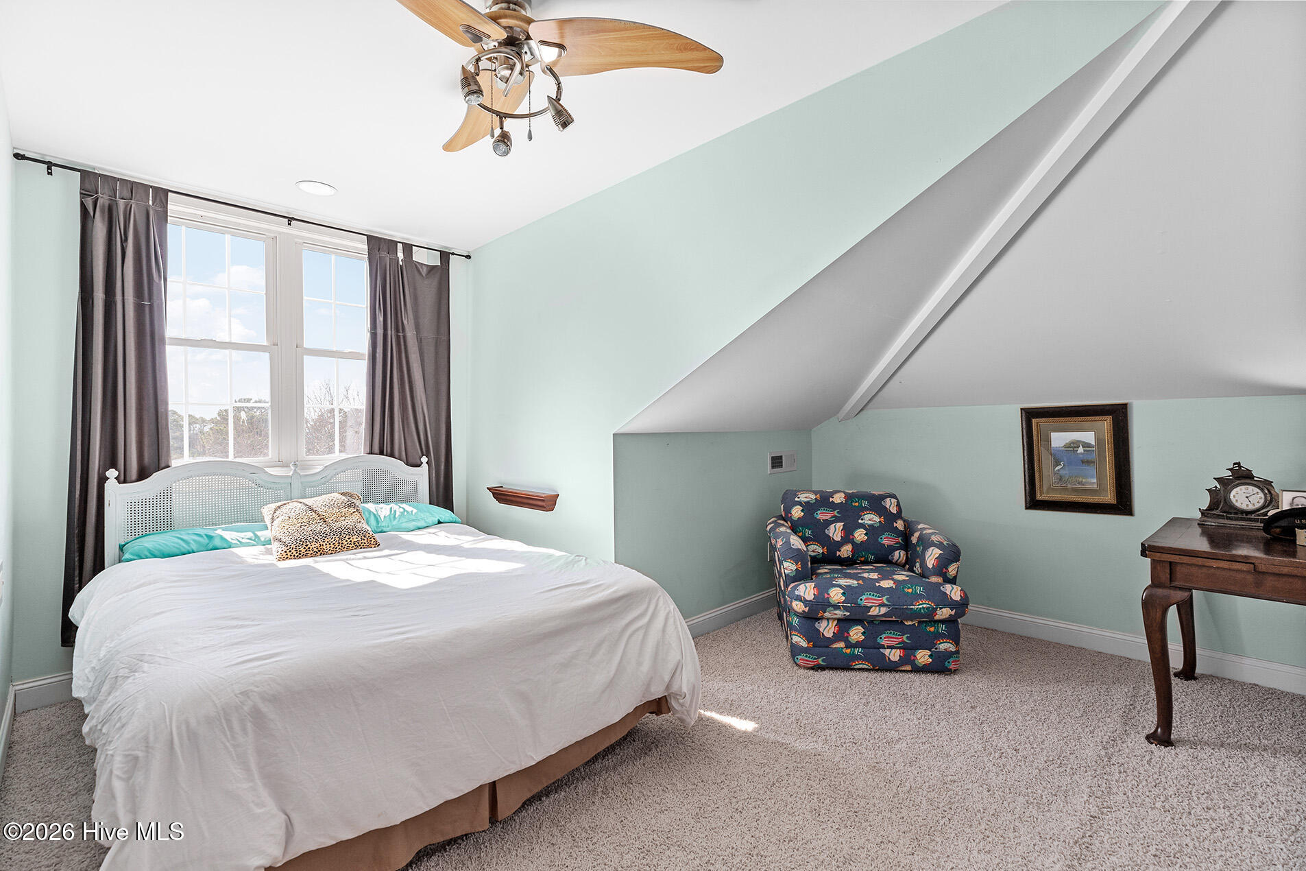 100554340 | Photo 46