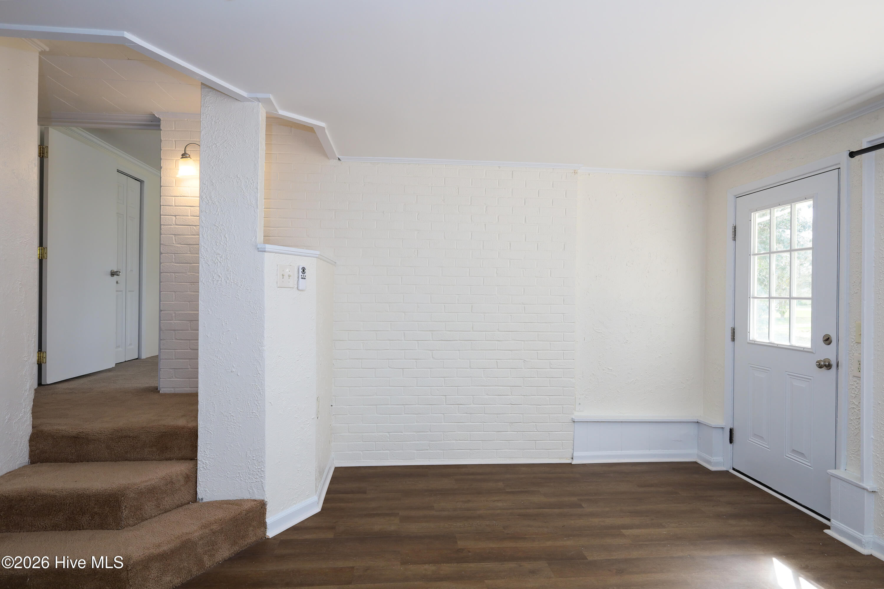 100567809 | Photo 10