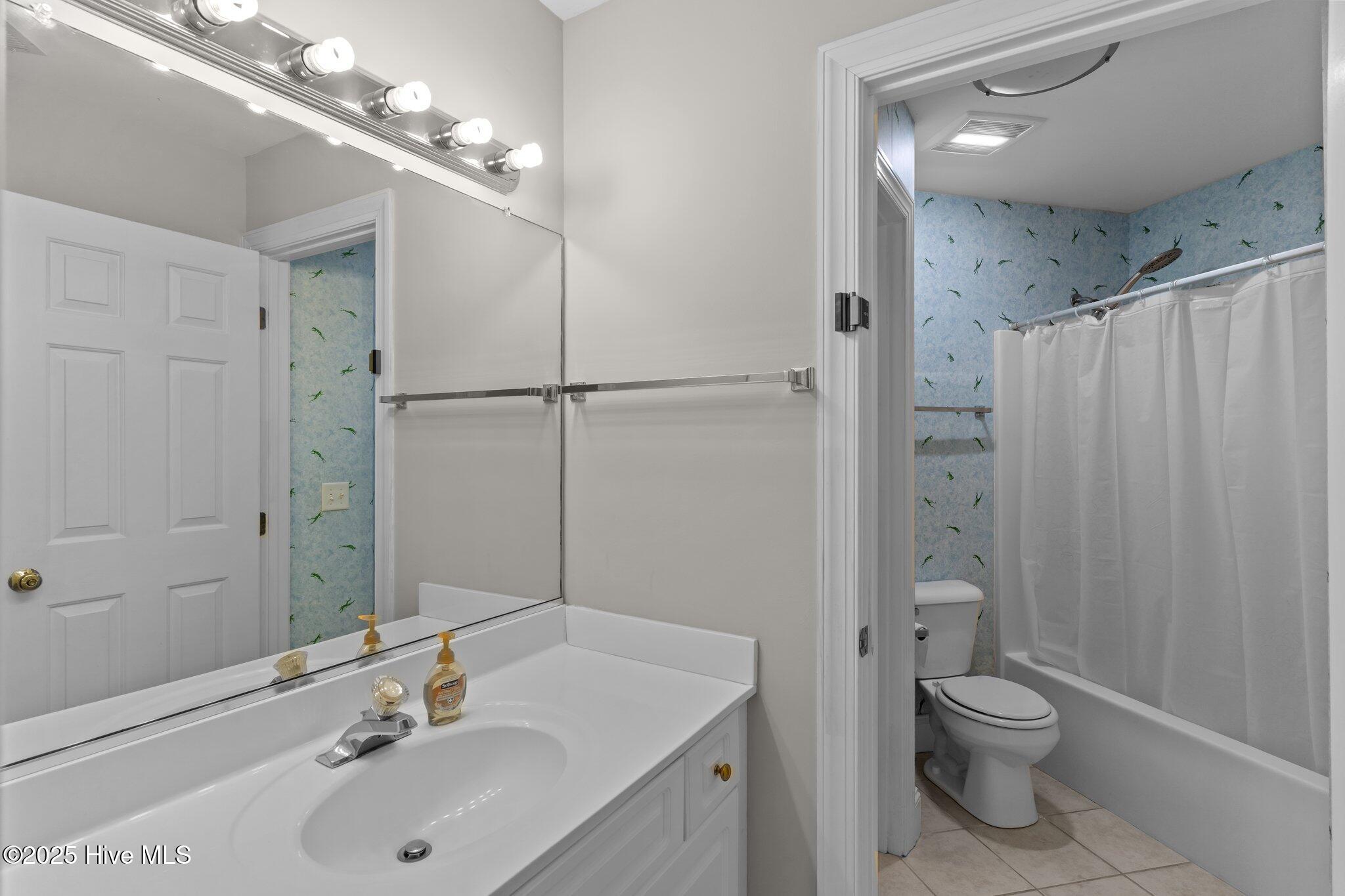 100549329 | Photo 37