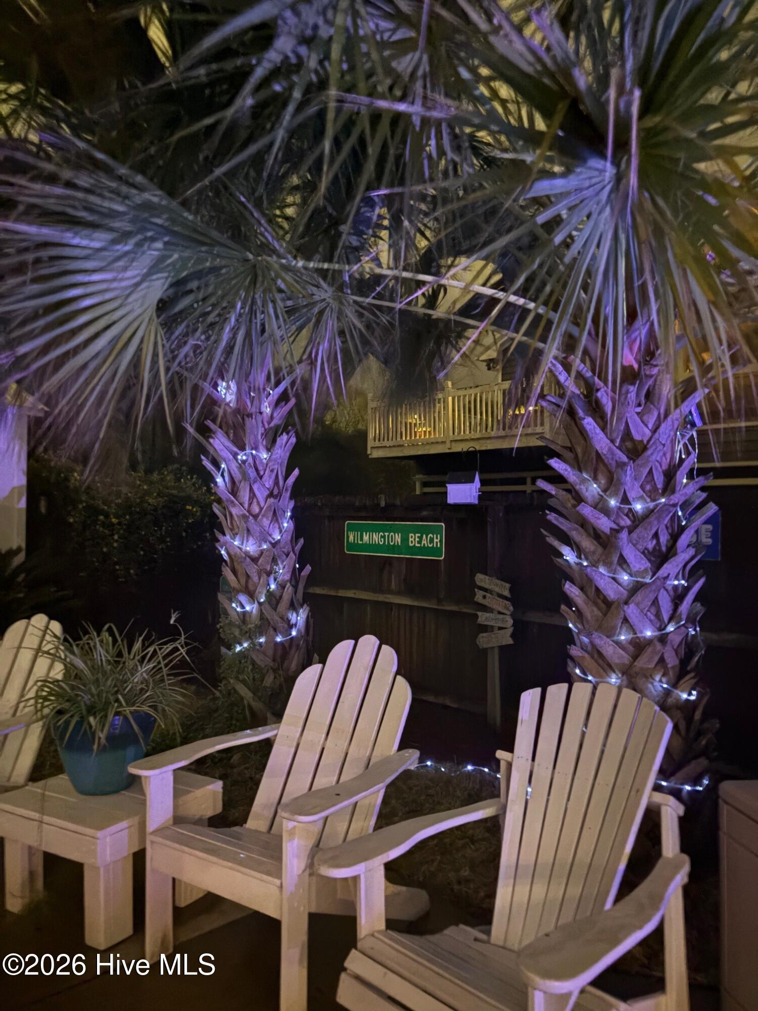 100561584 | Photo 45