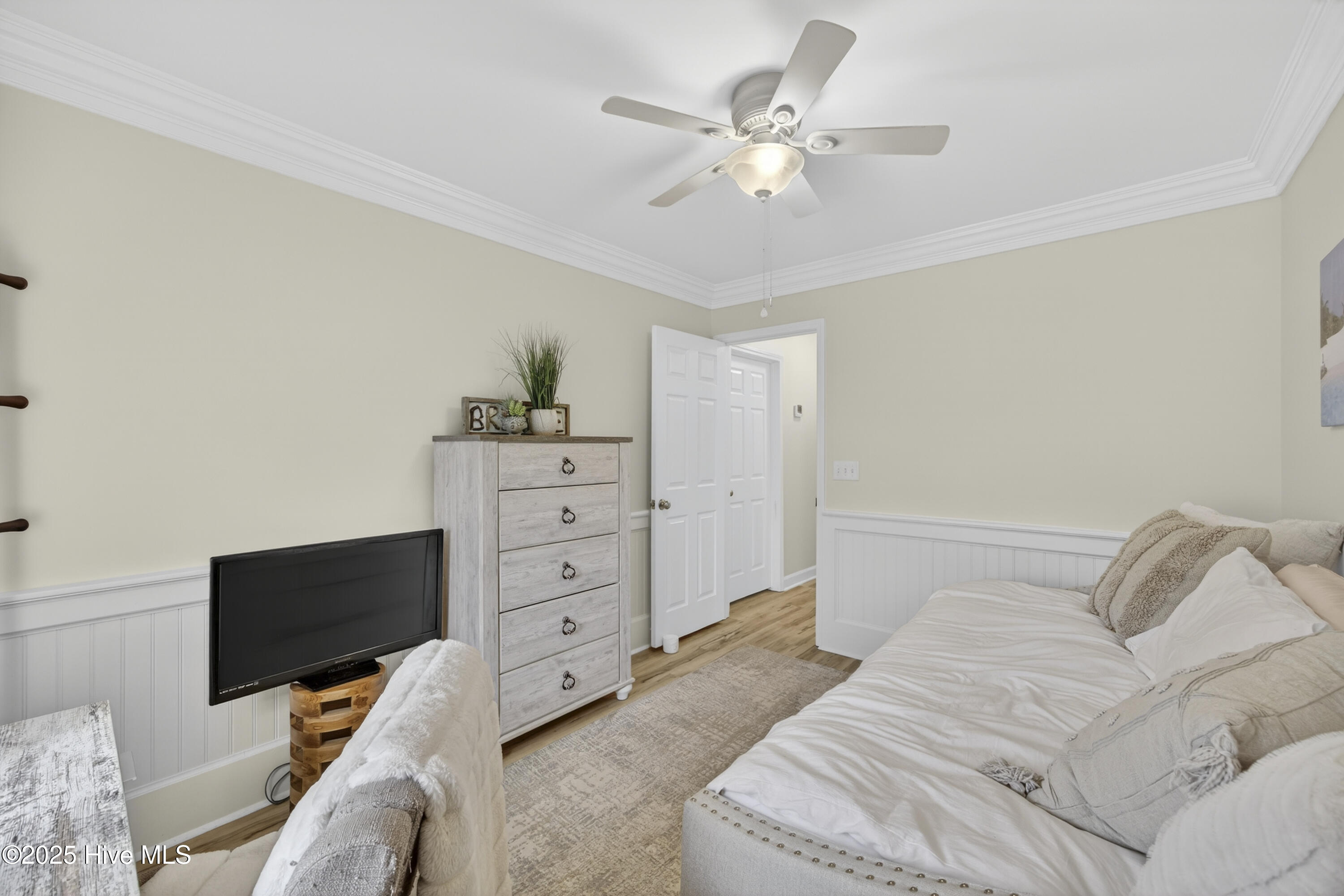 100558907 | Photo 18