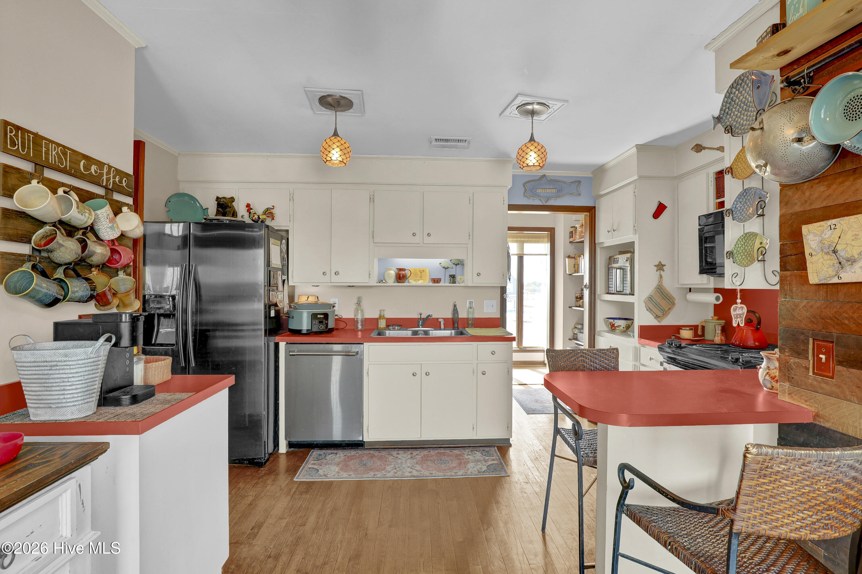 100559056 | Photo 13