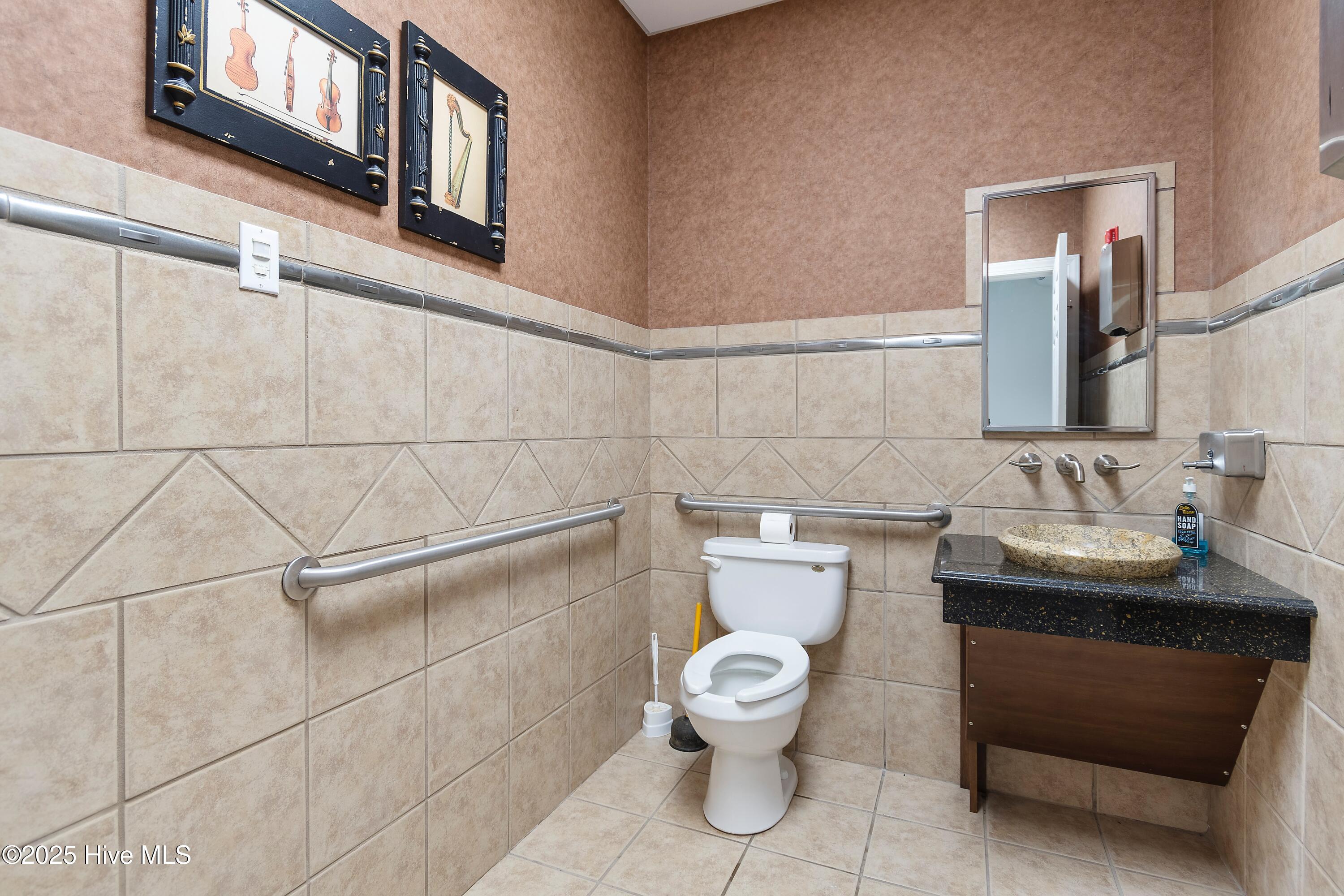 100491717 | Photo 31