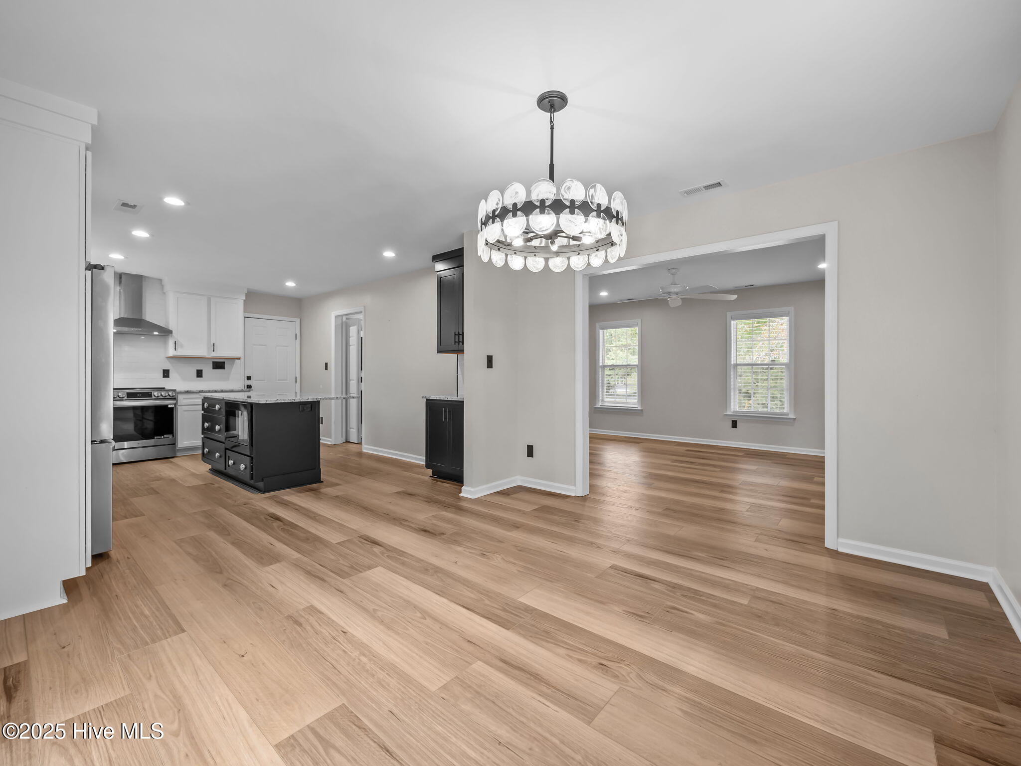 100539513 | Photo 16