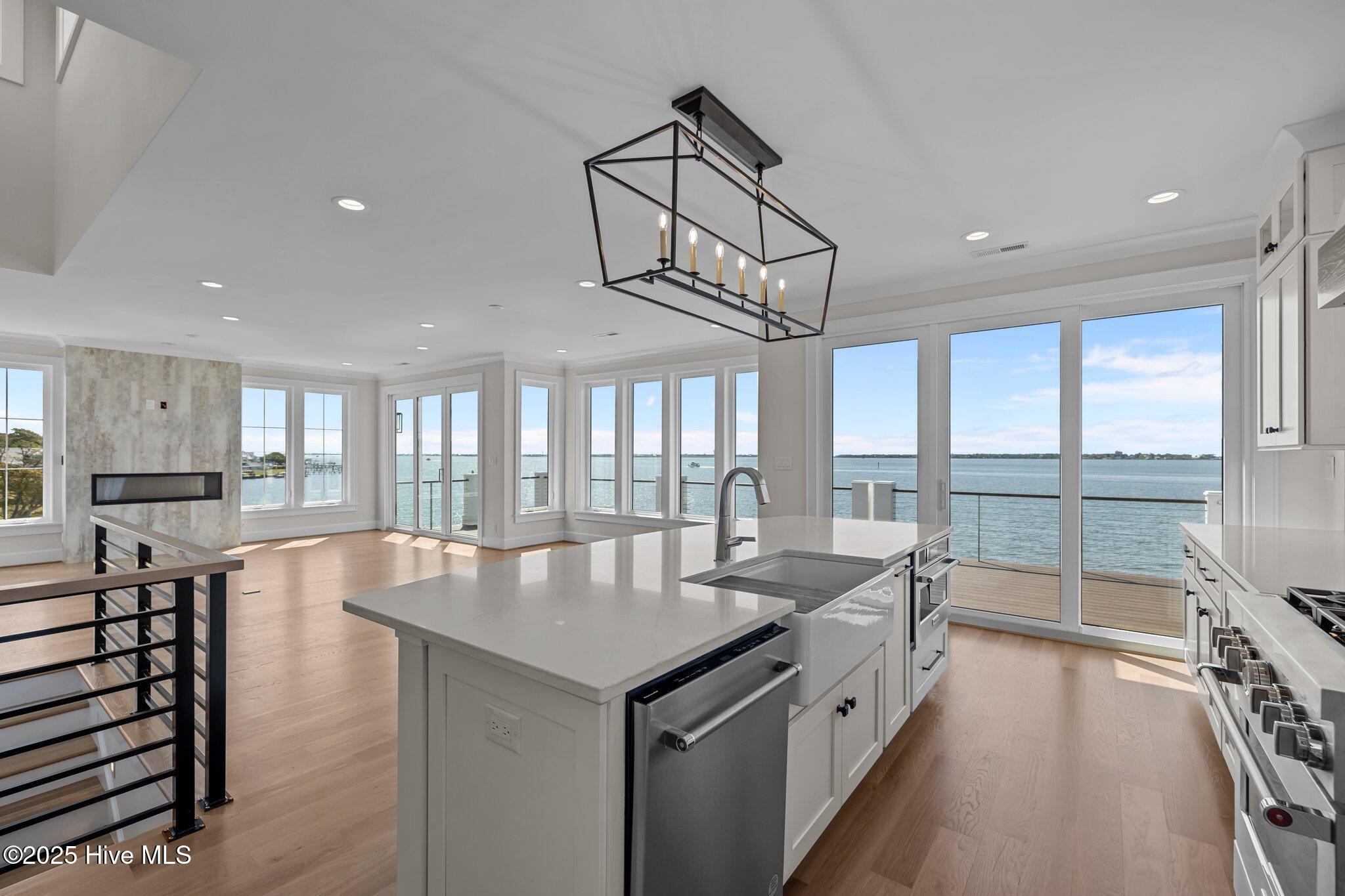 4737 S S Shore Dr Drive, Morehead City, NC, 28557