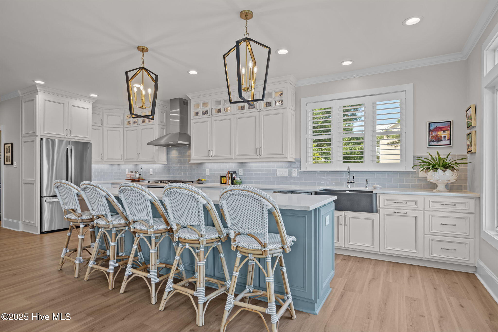 100549920 | Photo 26