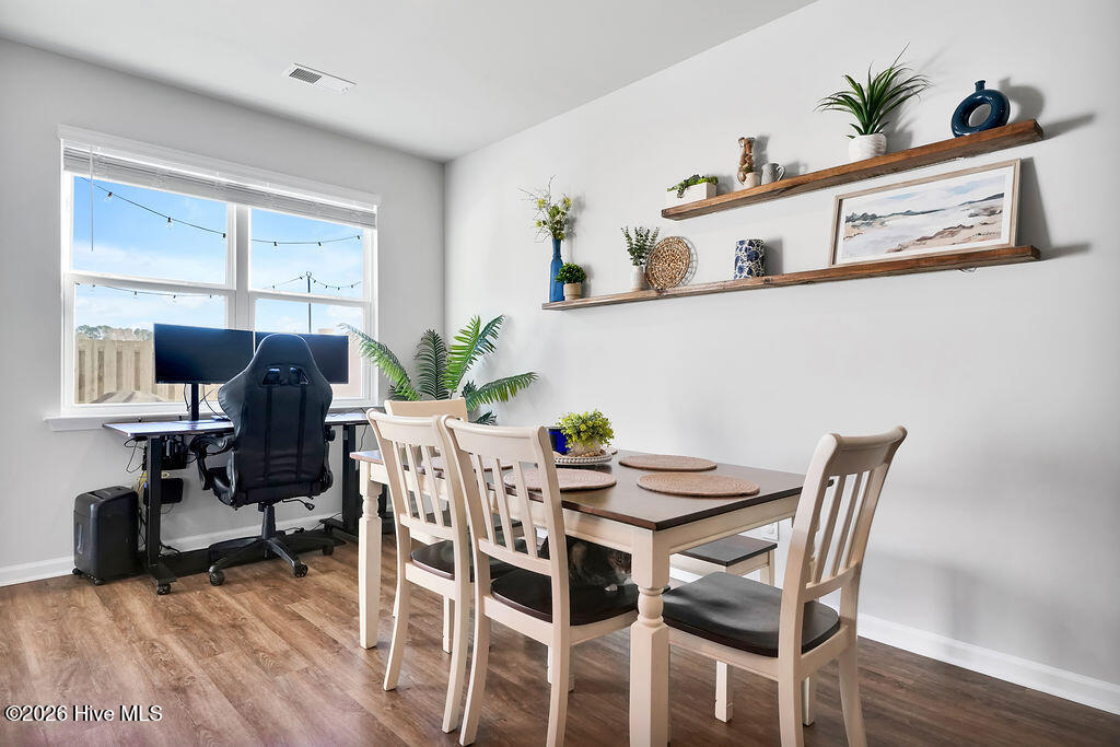 100549392 | Photo 11