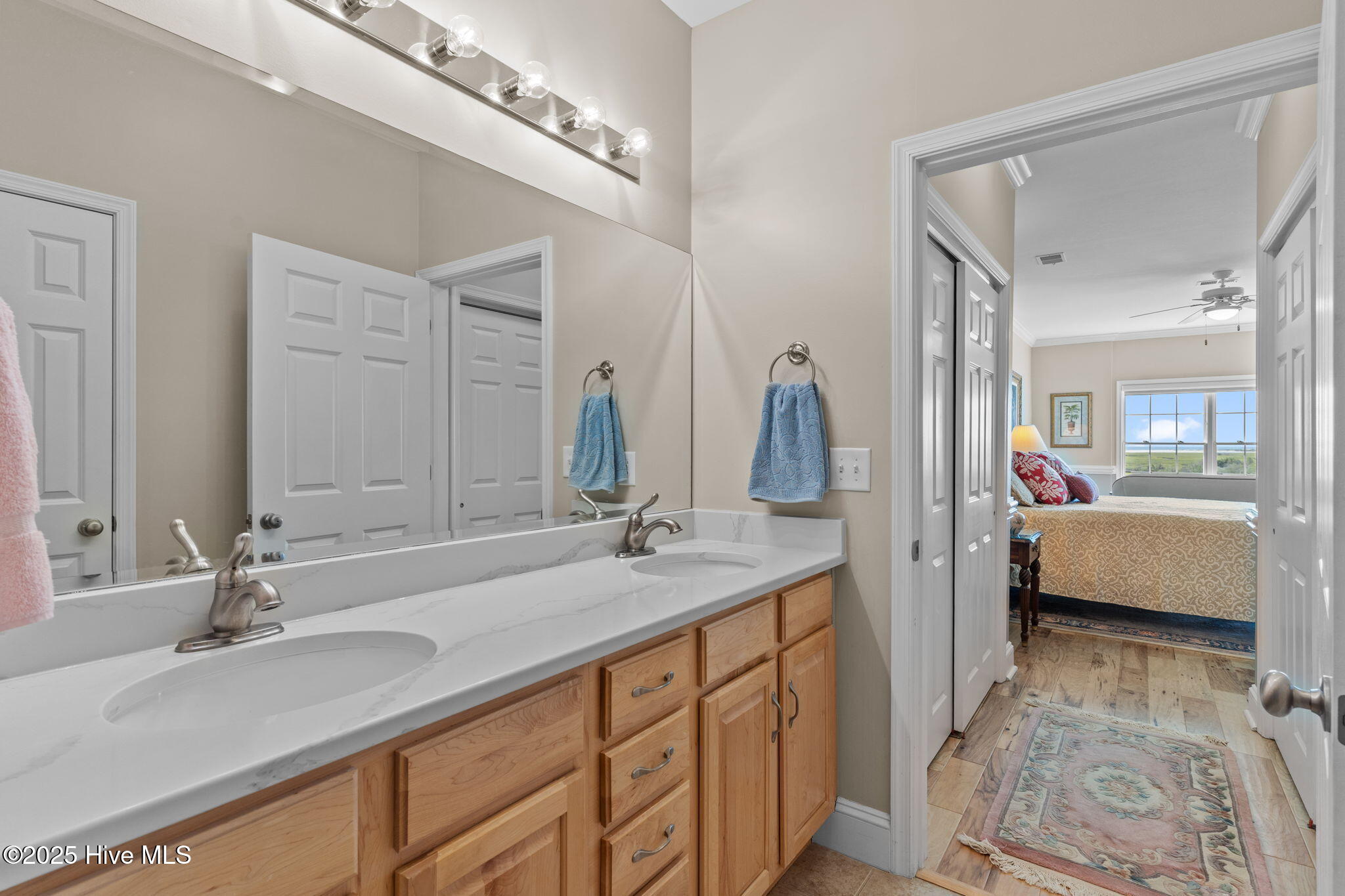 100528536 | Photo 20