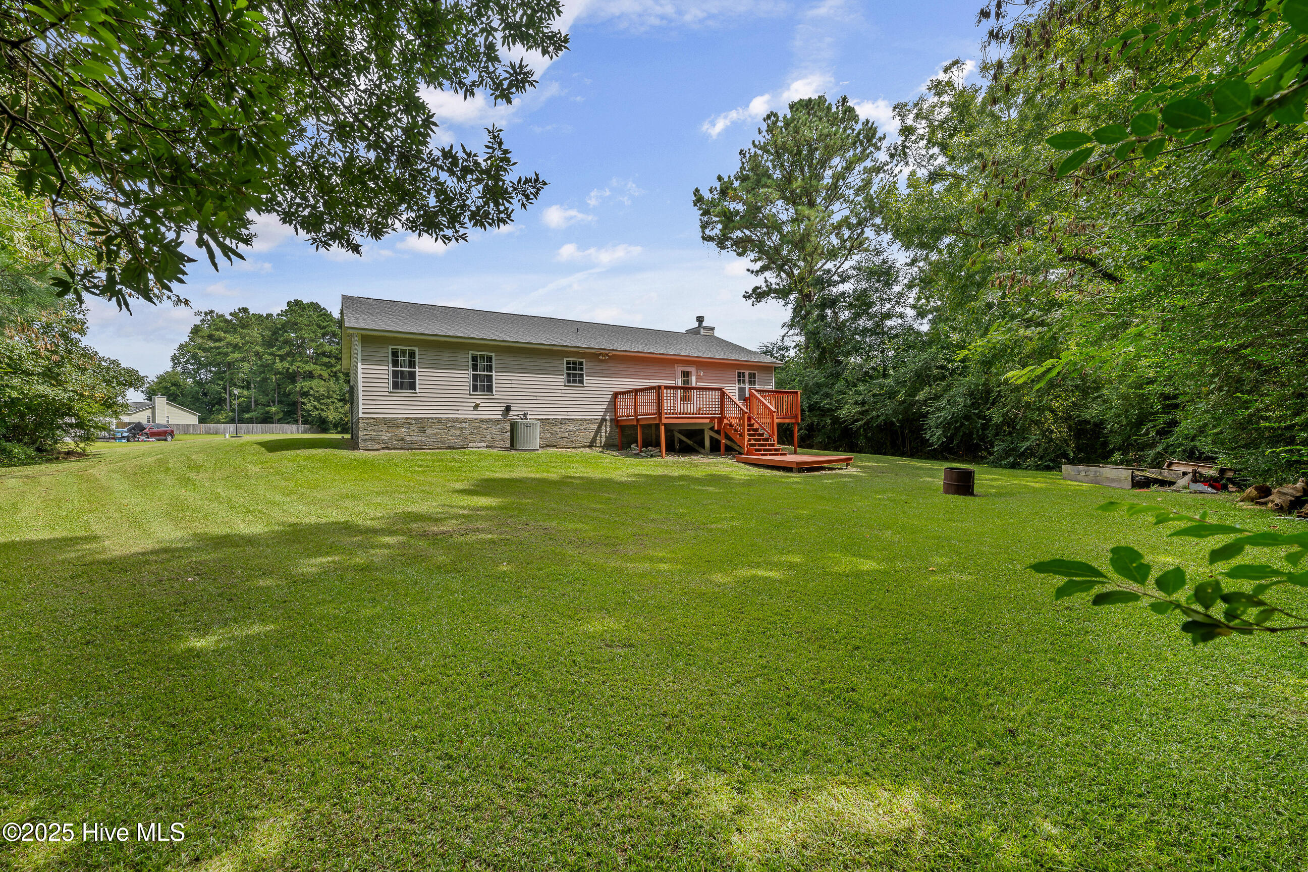 205 Bishop Drive, Jacksonville, NC 28540 – photo 18: 23
