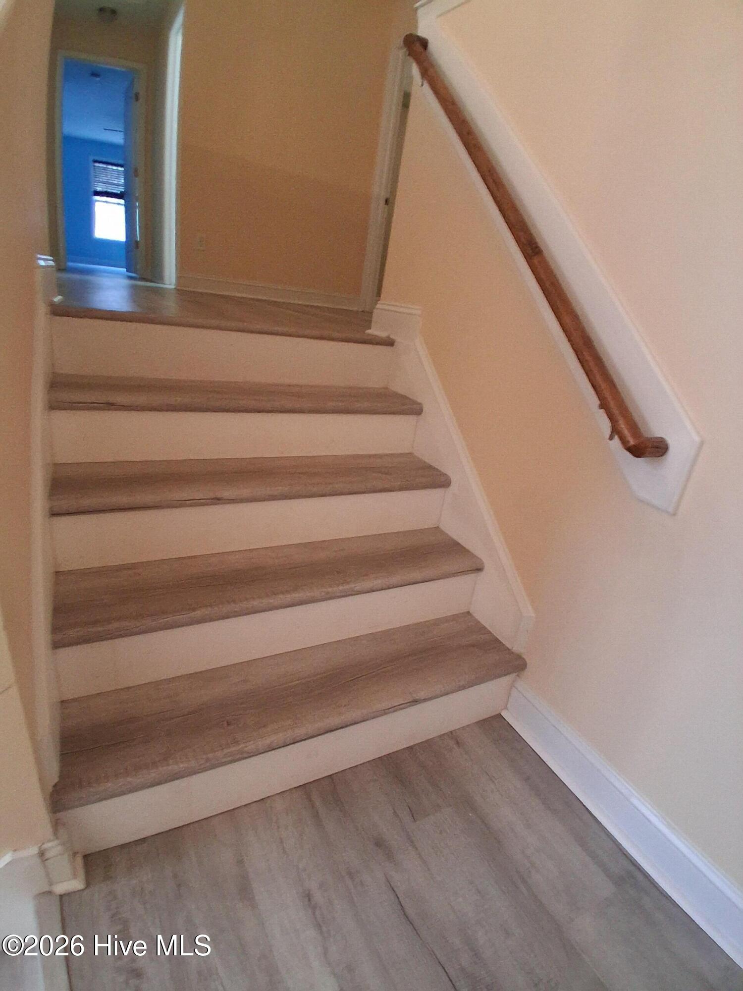 100504331 | Photo 10