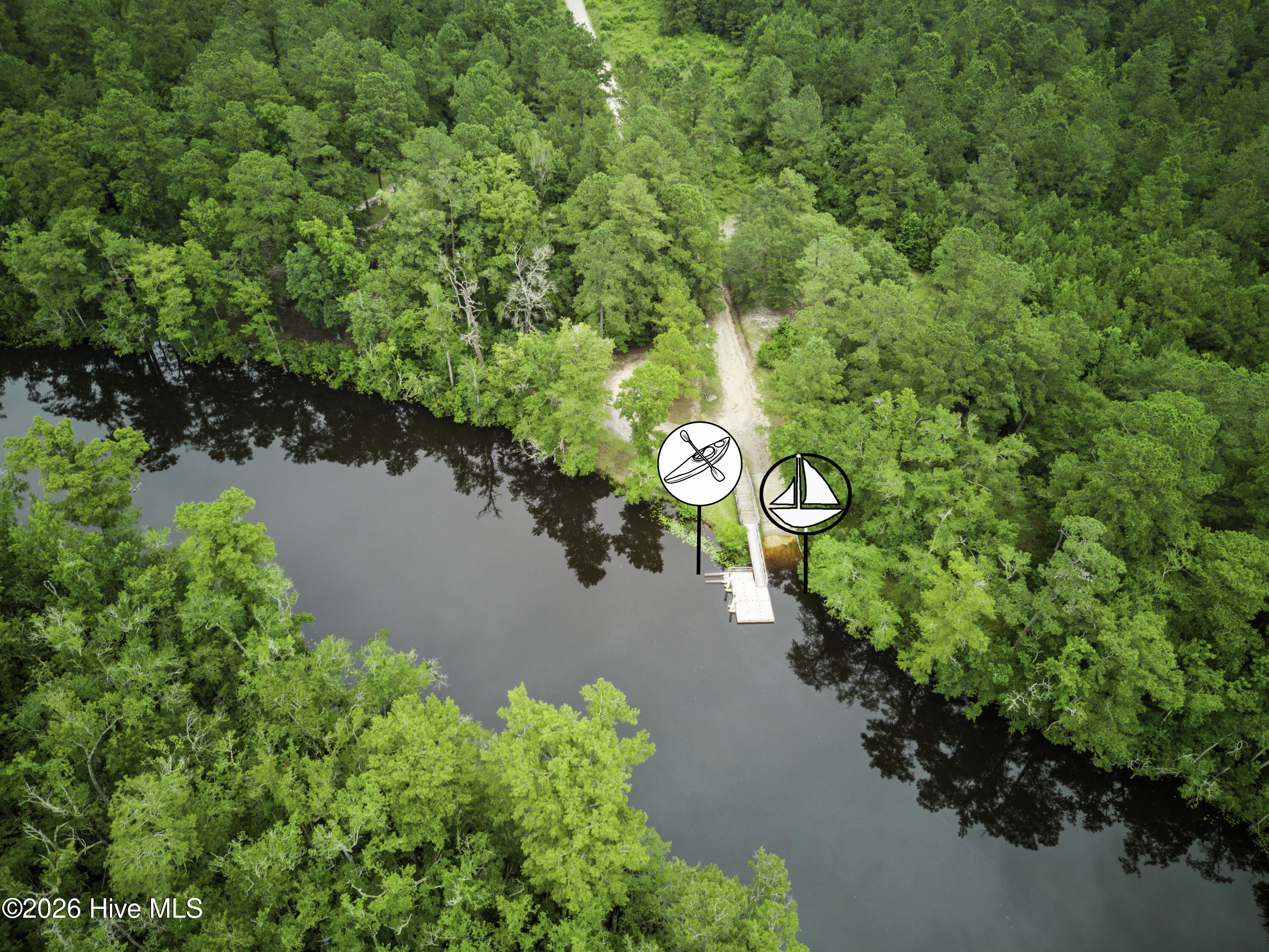 100557965 | Photo 50