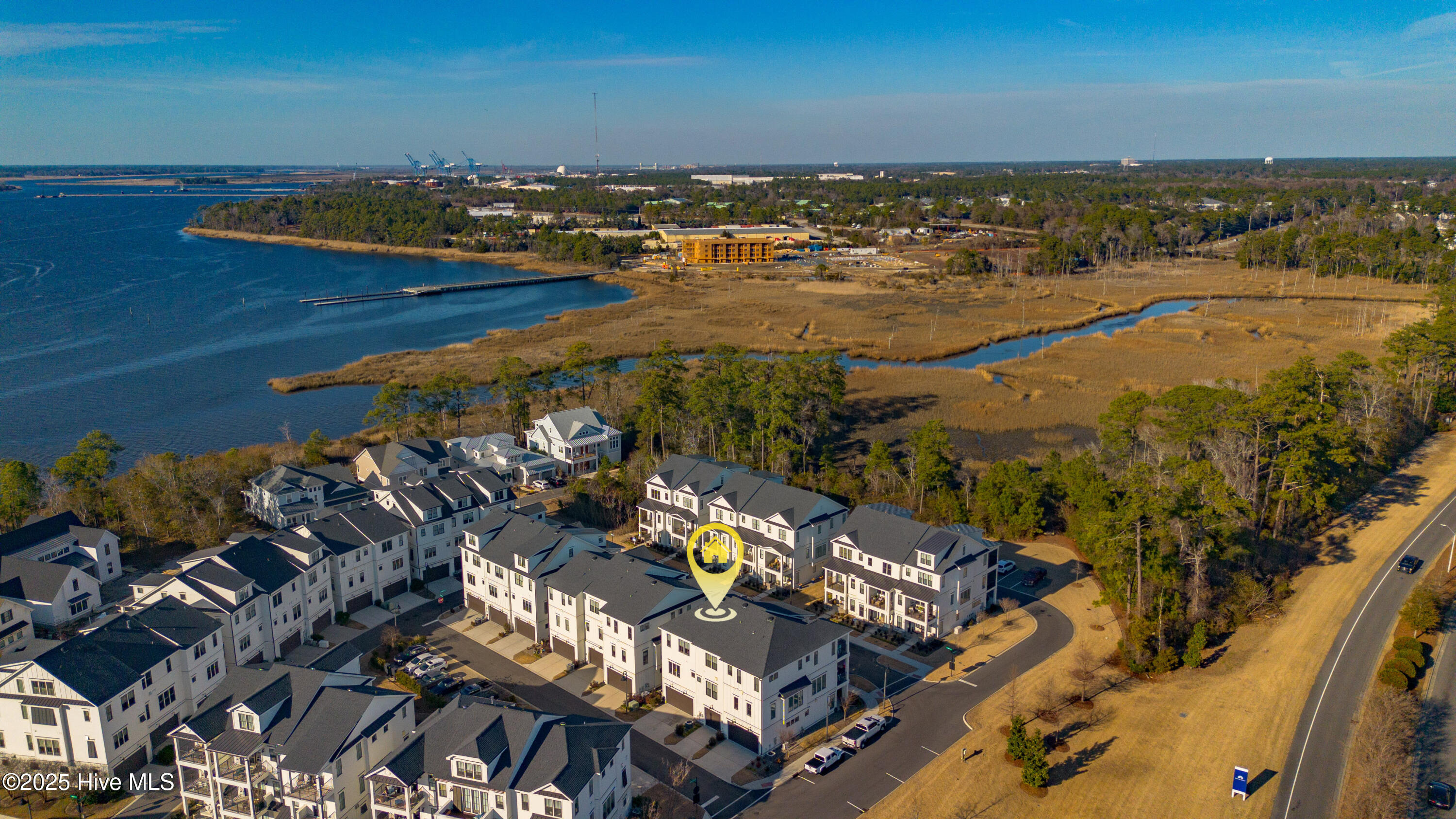 100543997 | Photo 59