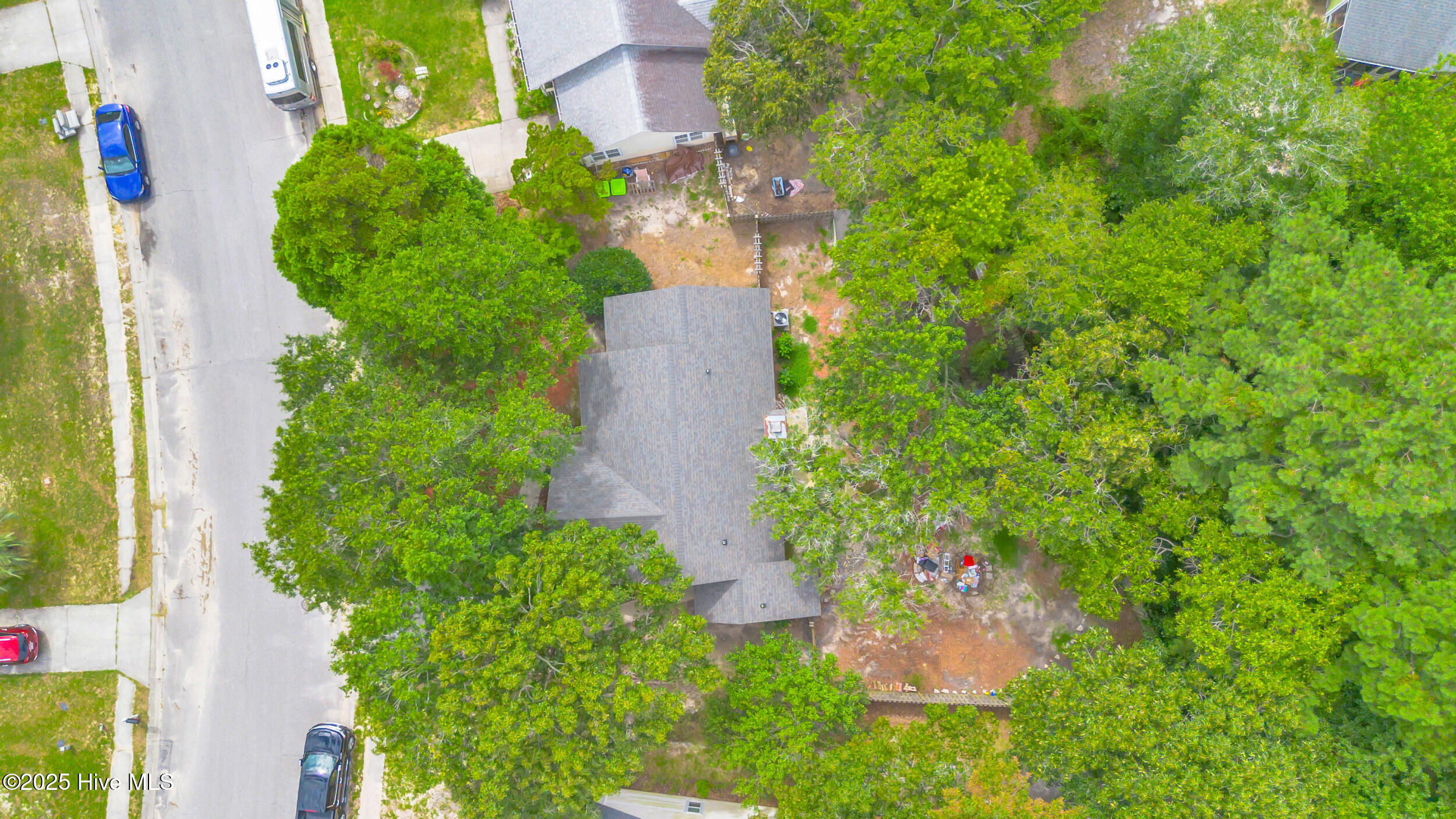 100524404 | Photo 24