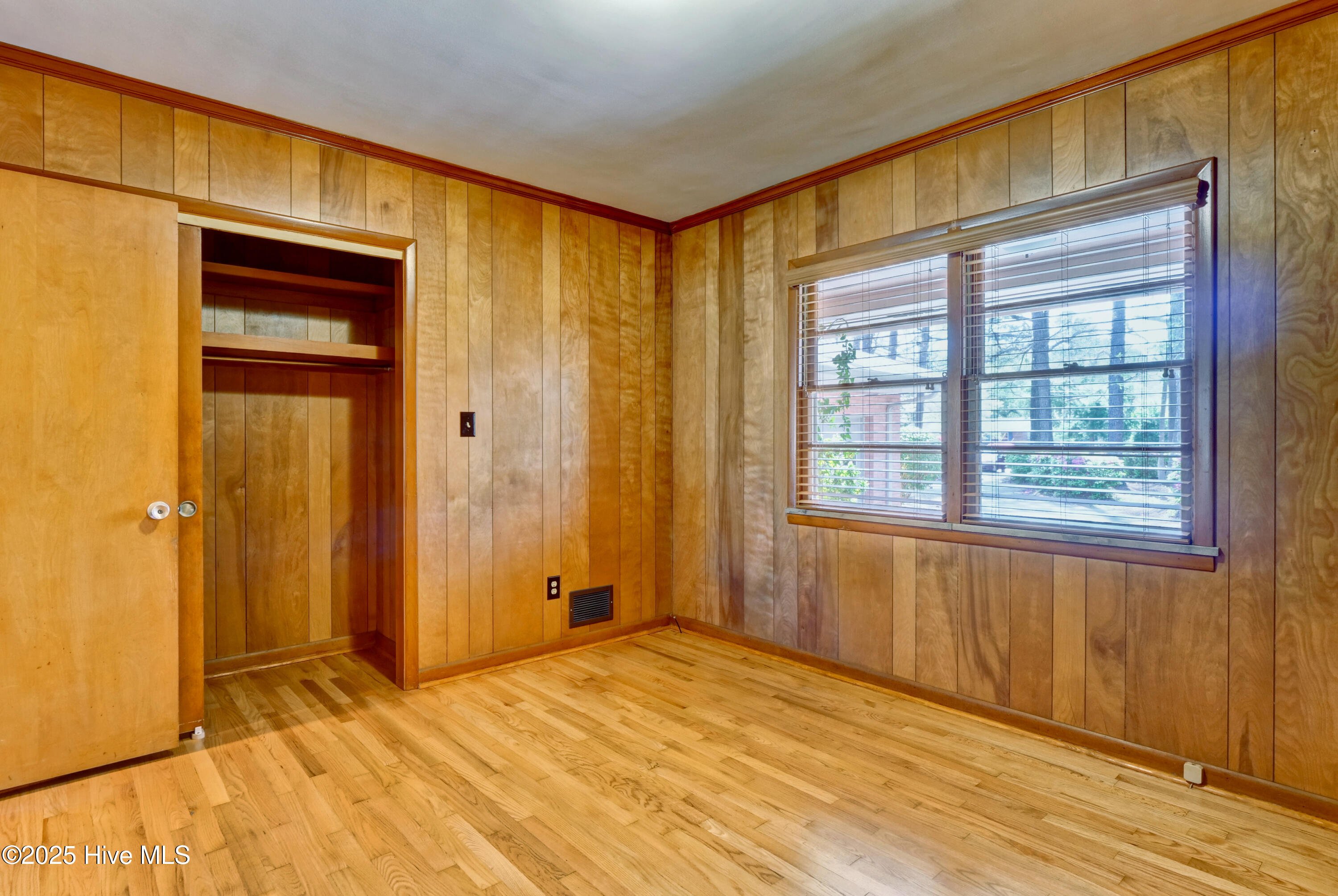 100536317 | Photo 20