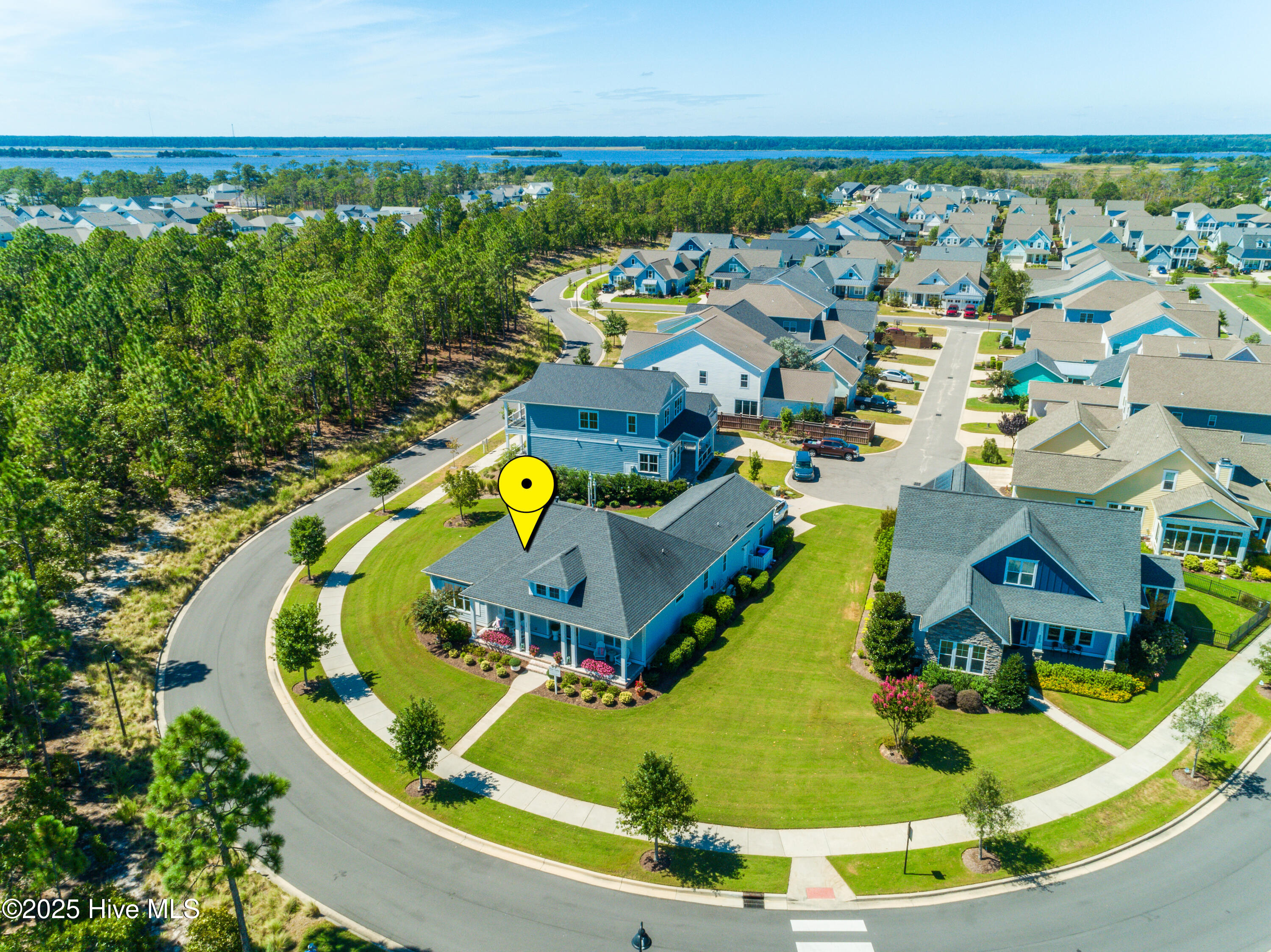 100530008 | Photo 59