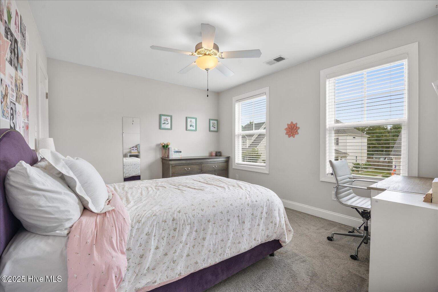 100530292 | Photo 32