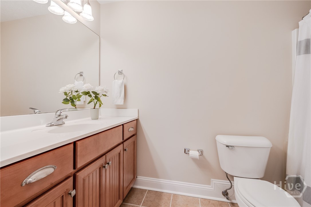 Full bath upstairs