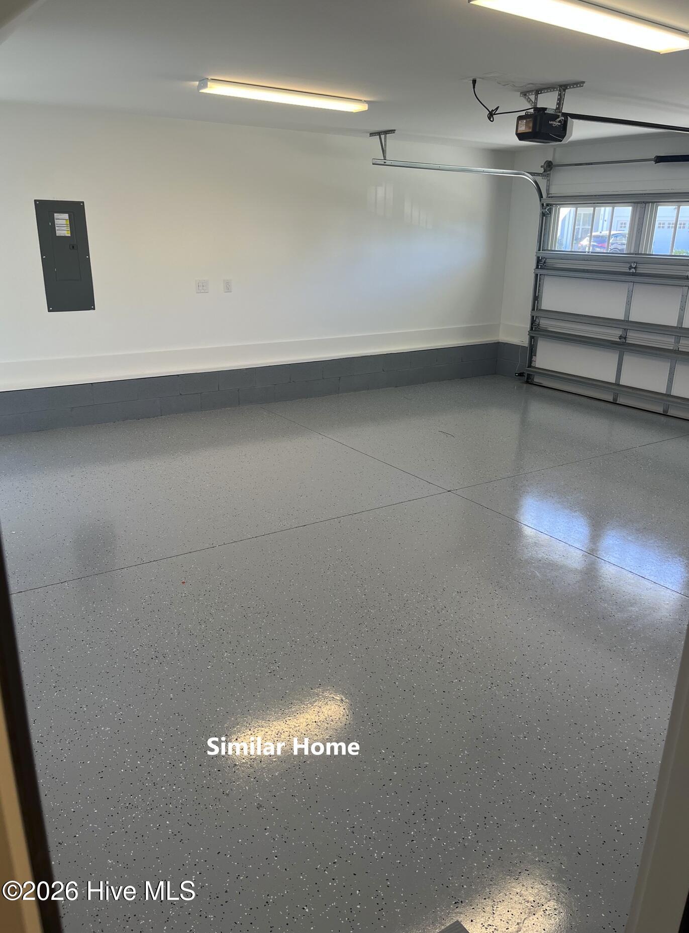 100553760 | Photo 24