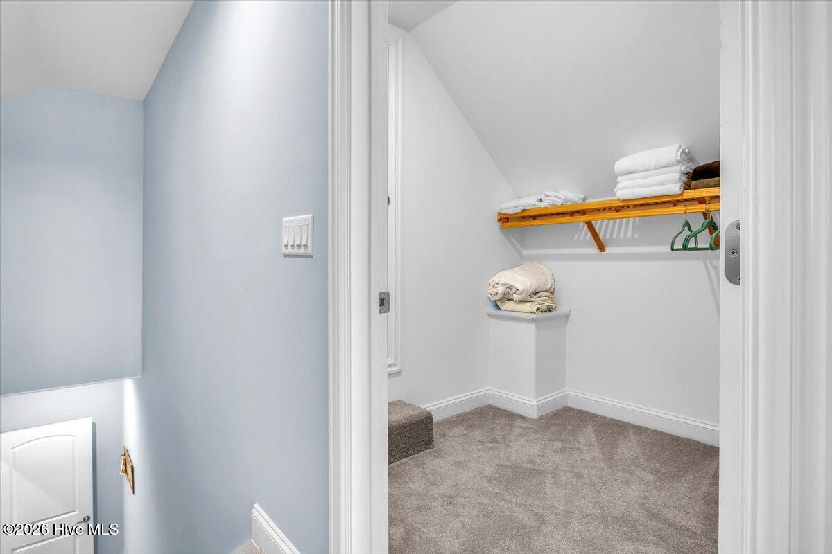 100562728 | Photo 64