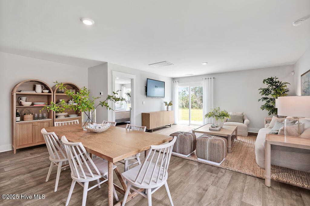 1109 Billfish Trl Se Lot 67, Winnabow, NC 28479 – photo 11: Similar Home