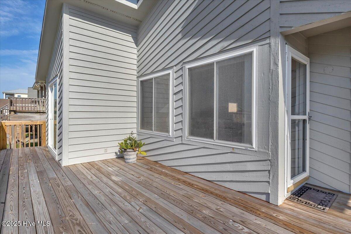 100527550 | Photo 32