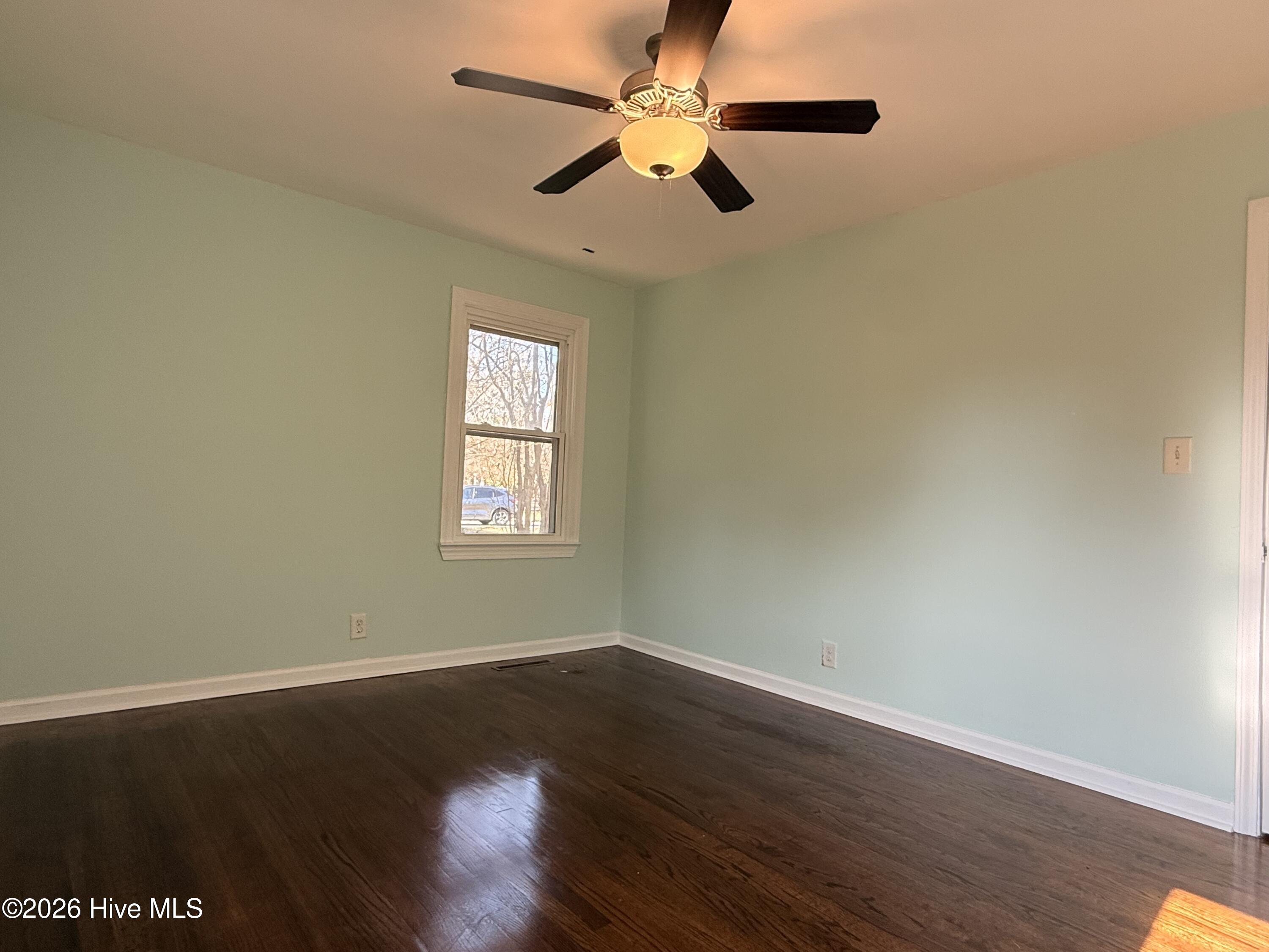 100548164 | Photo 26