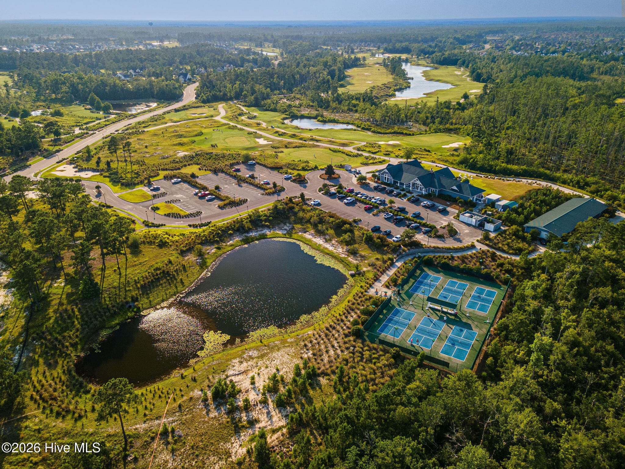 100564757 | Photo 85