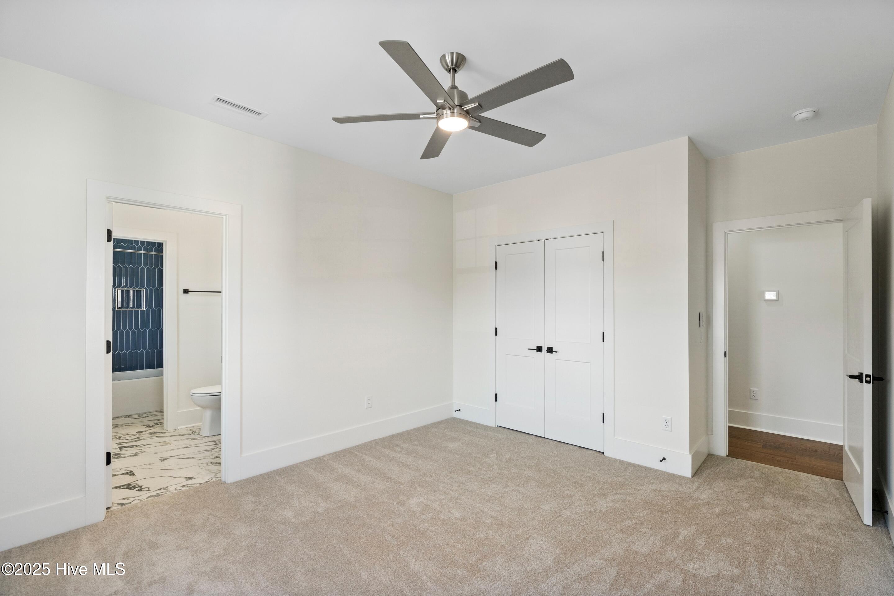 100545730 | Photo 79