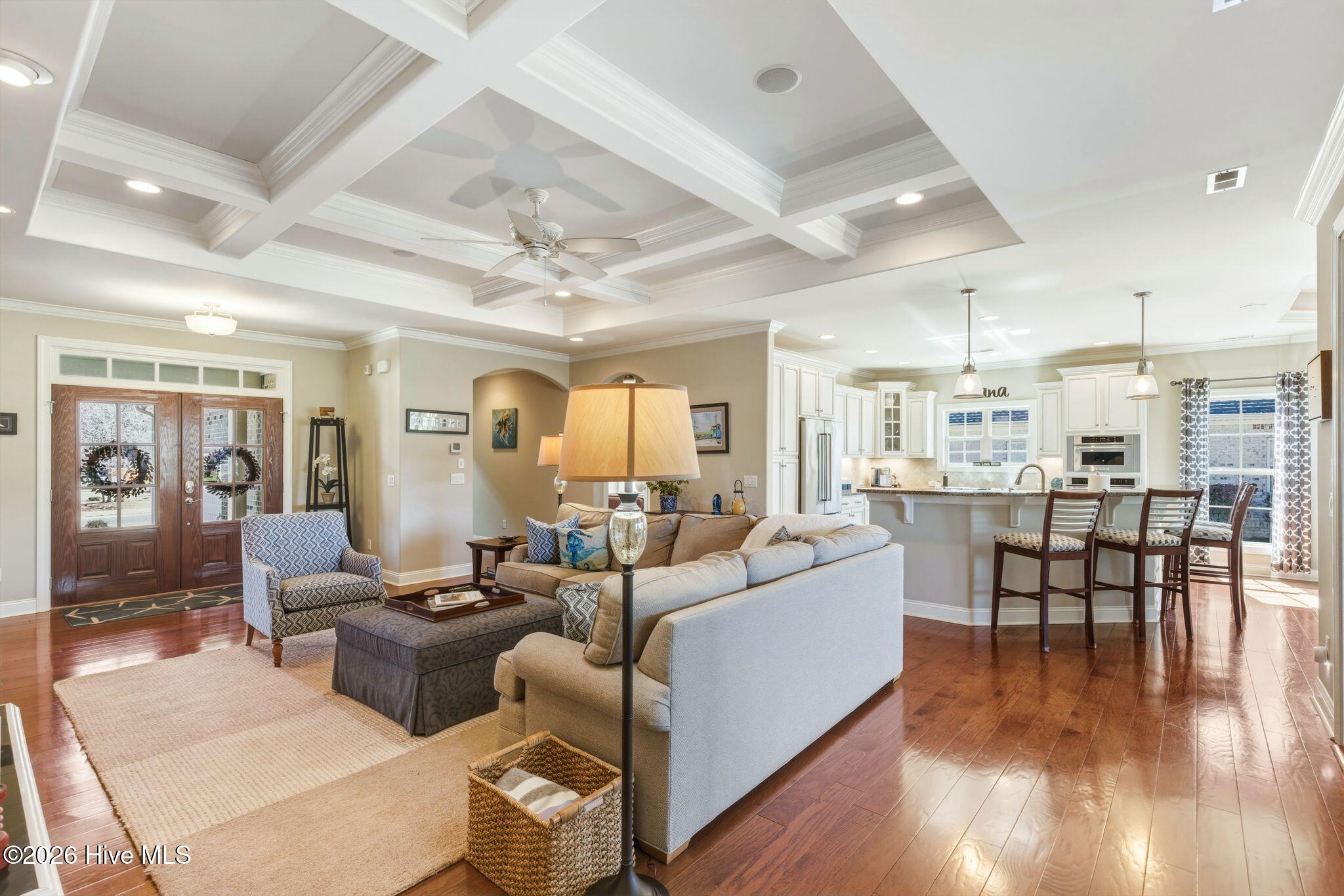 100564432 | Photo 70