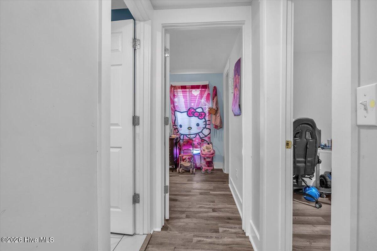 100548793 | Photo 29