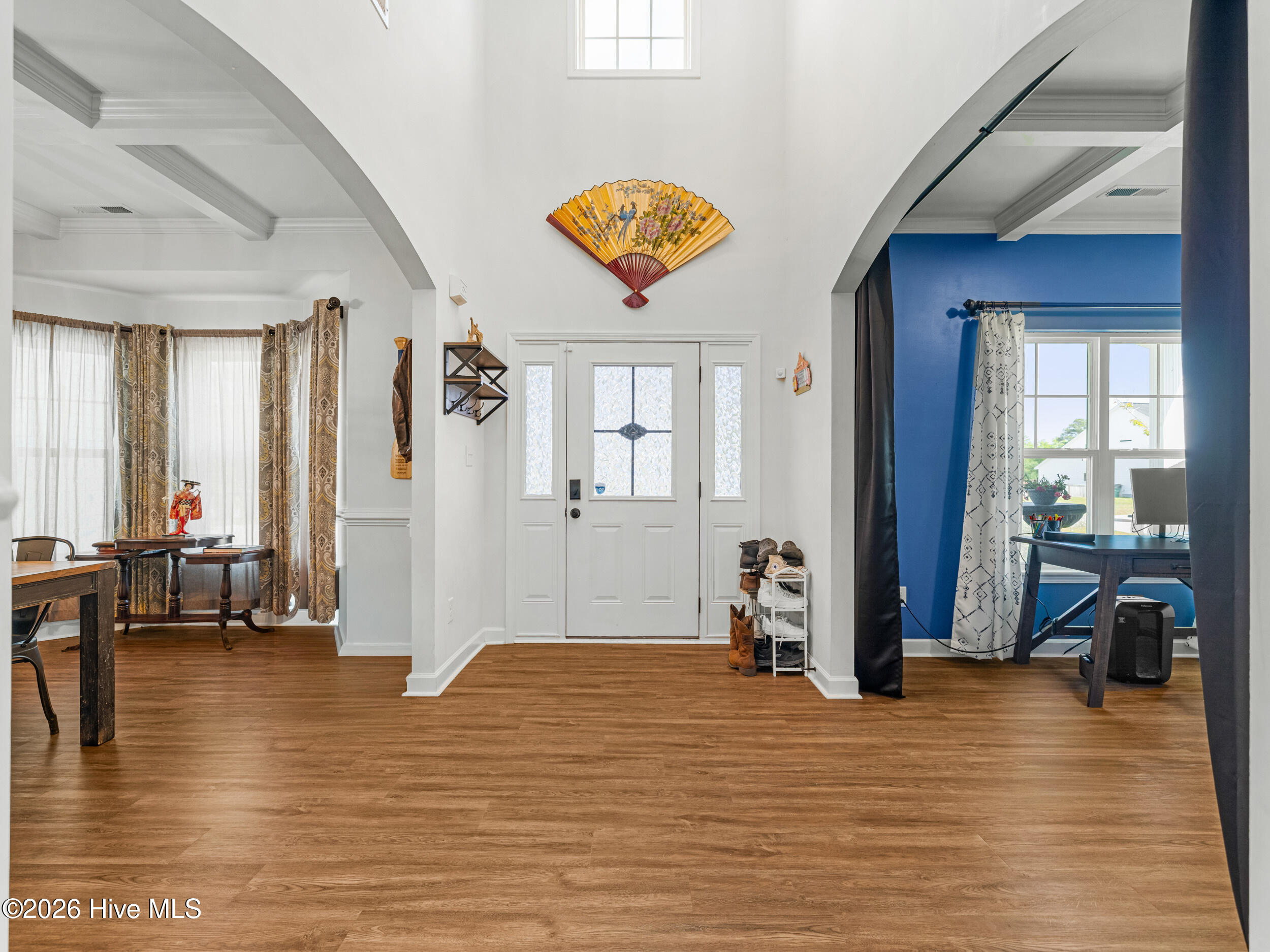 100570237 | Photo 19