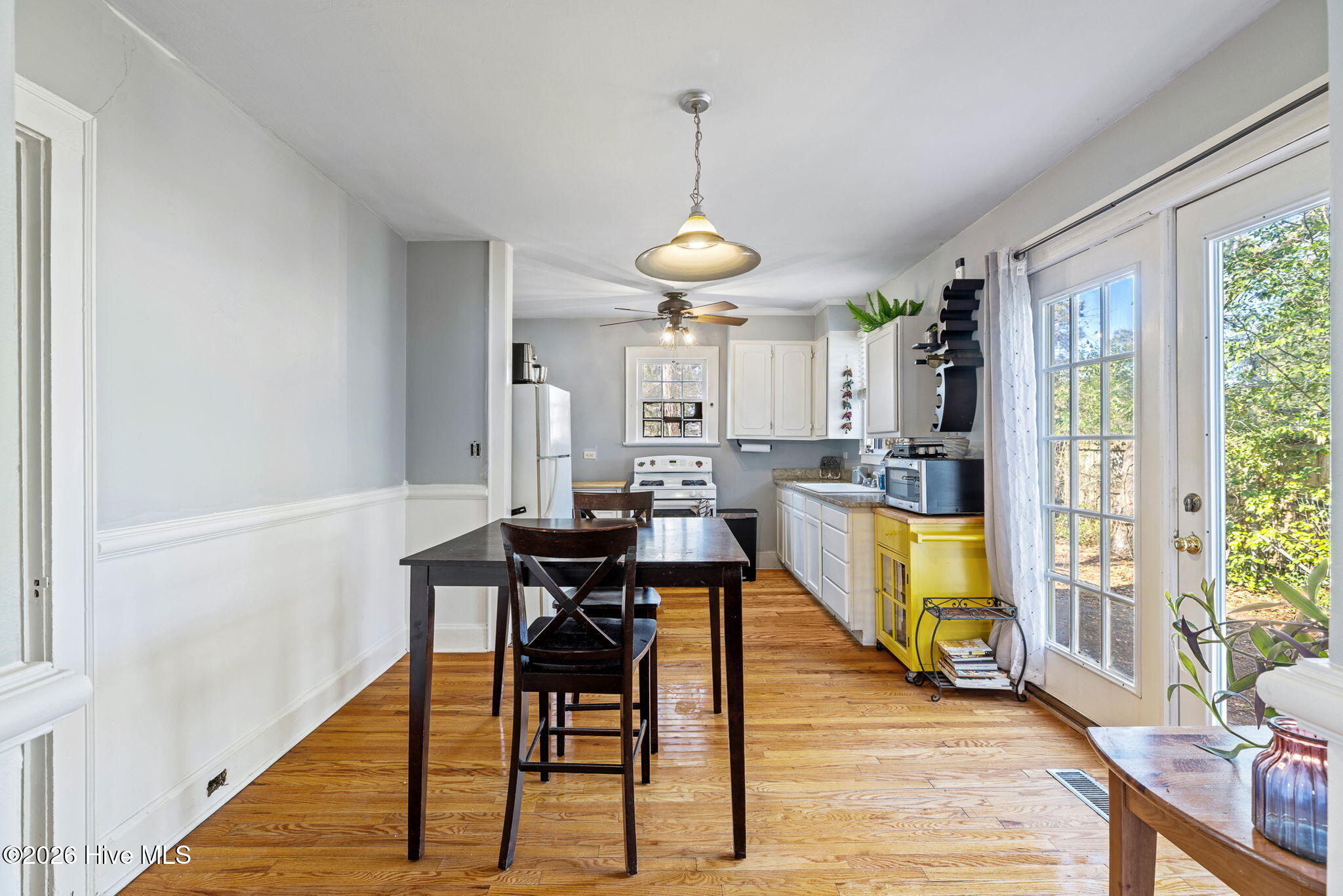 100555429 | Photo 10