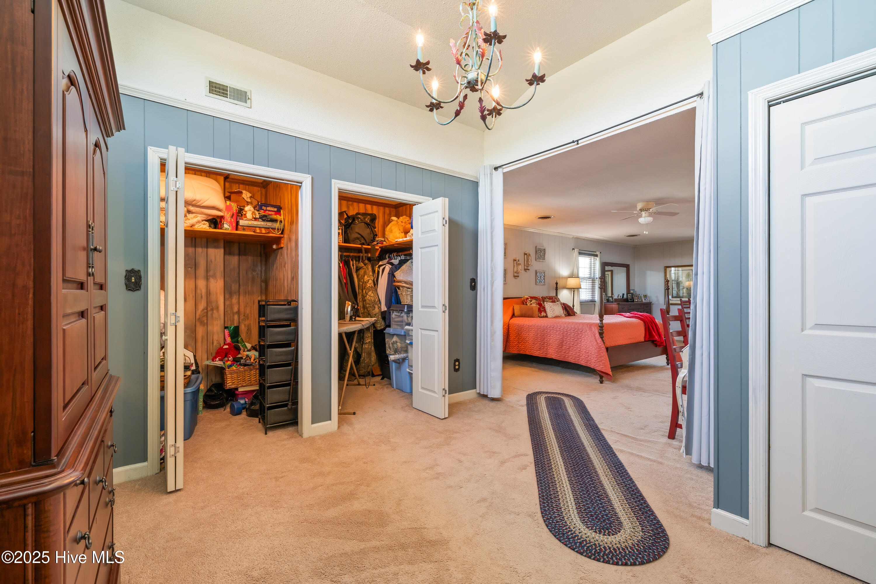 100557788 | Photo 66