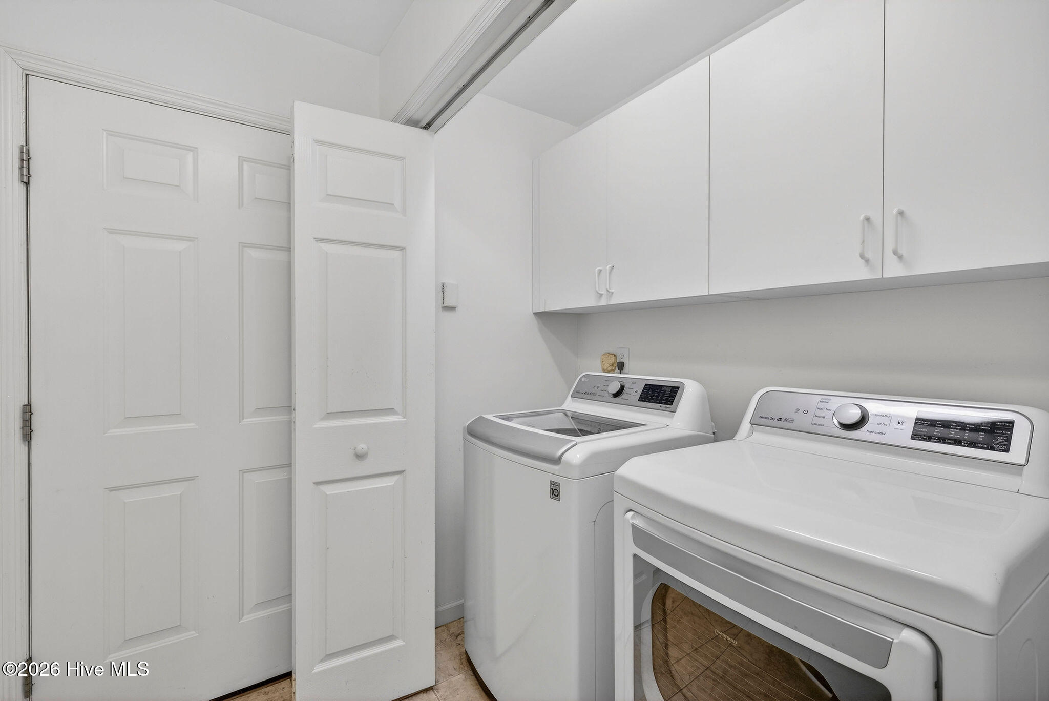 100556345 | Photo 52