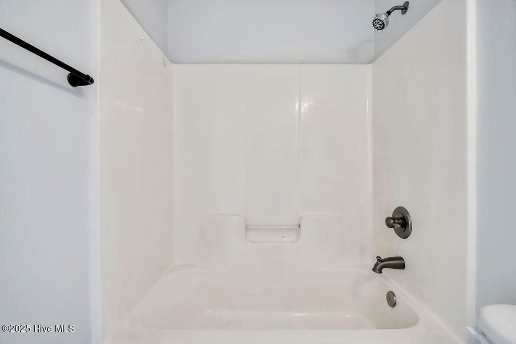 100534867 | Photo 20