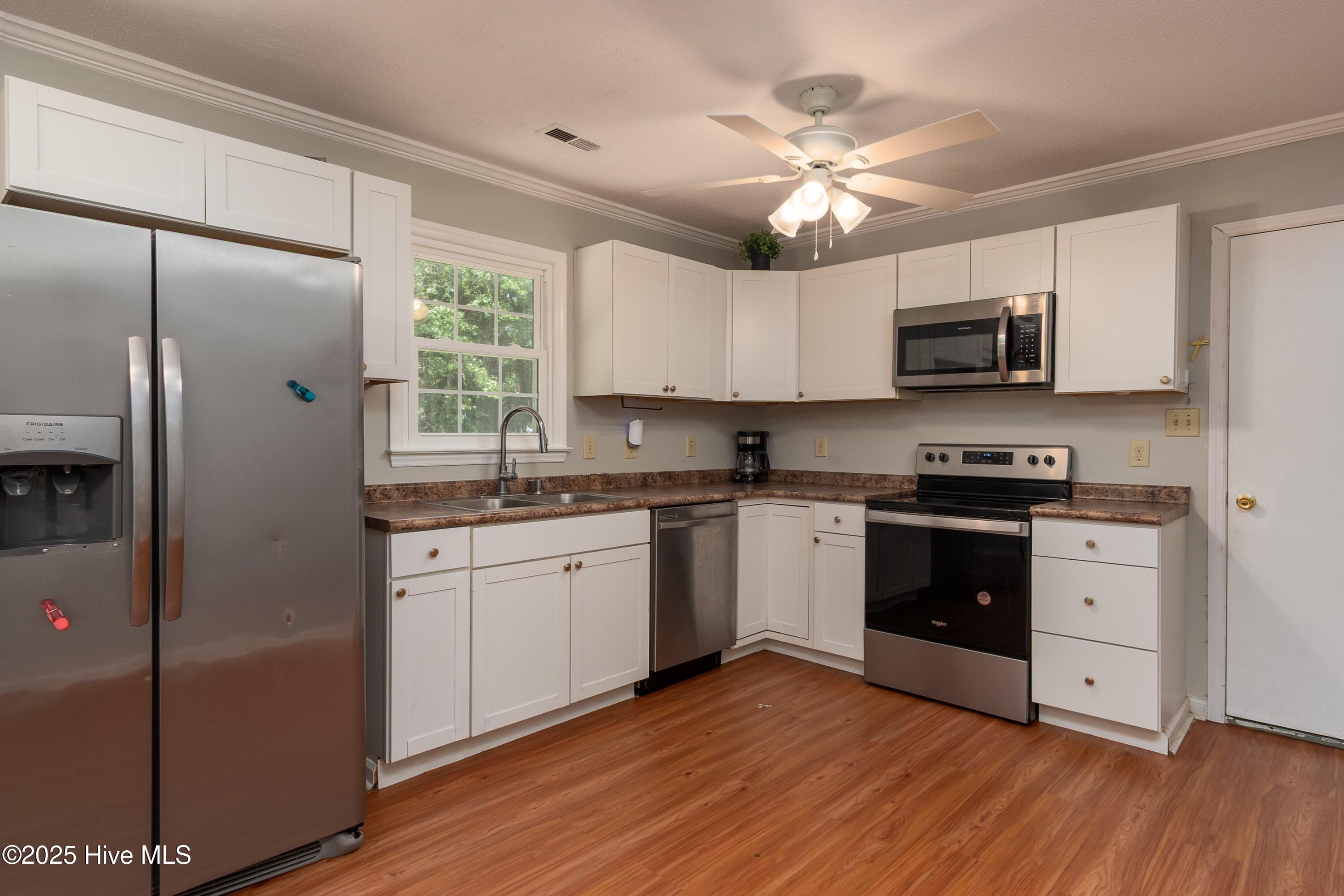 100523600 | Photo 14