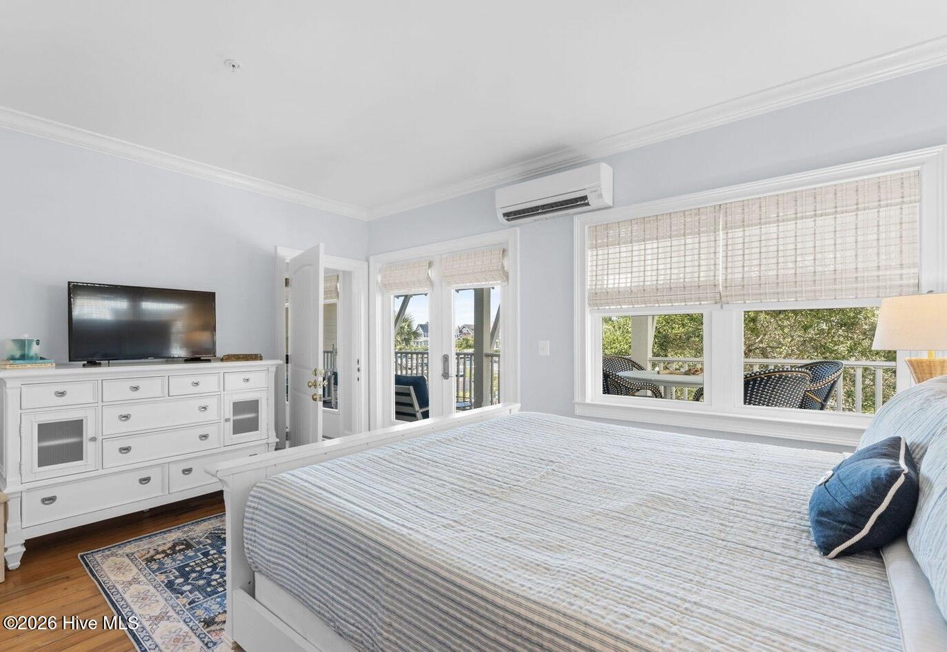 100554600 | Photo 10