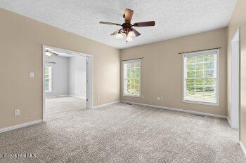 100567328 | Photo 16