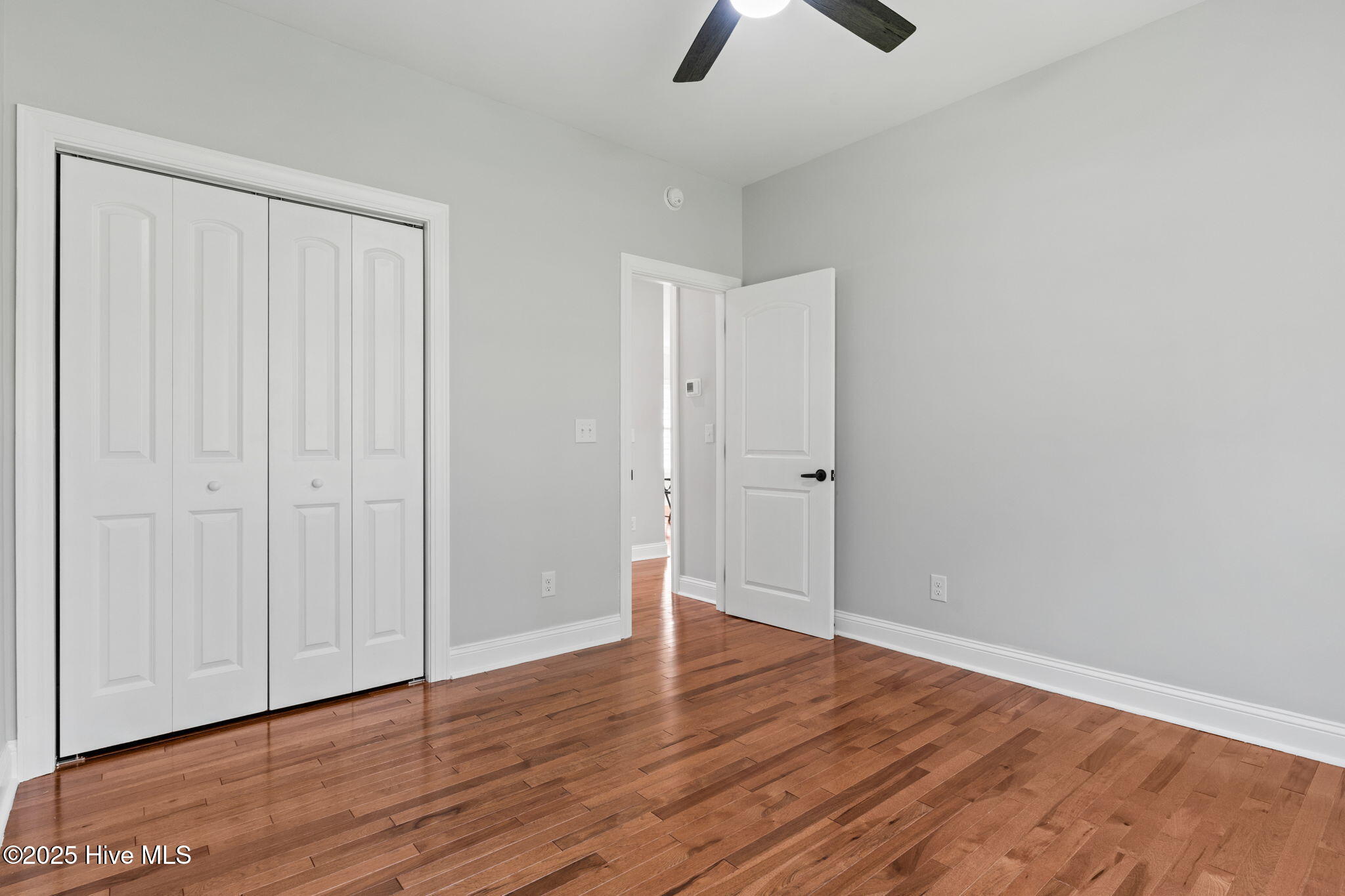 100543428 | Photo 29