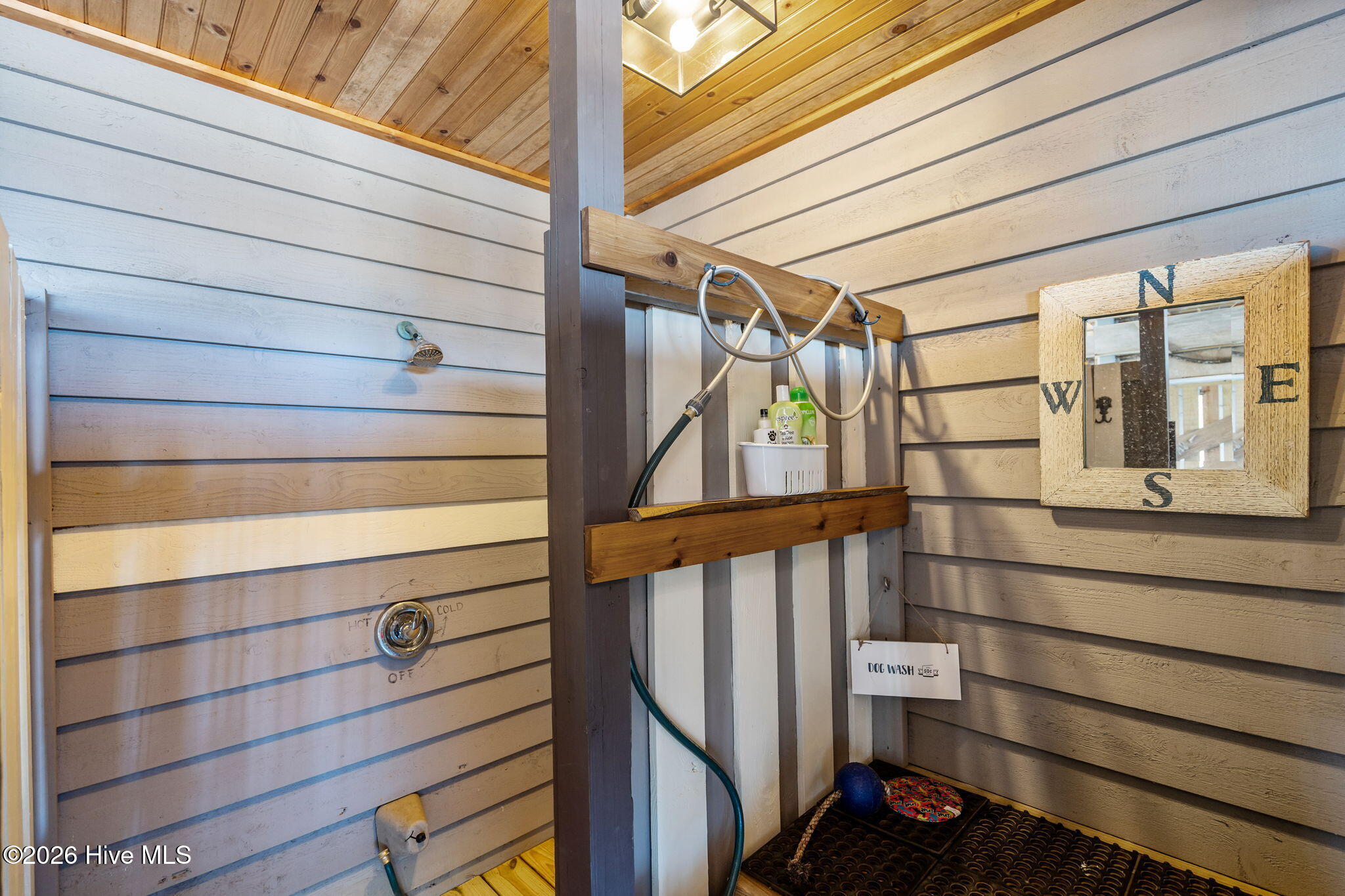 100555444 | Photo 47