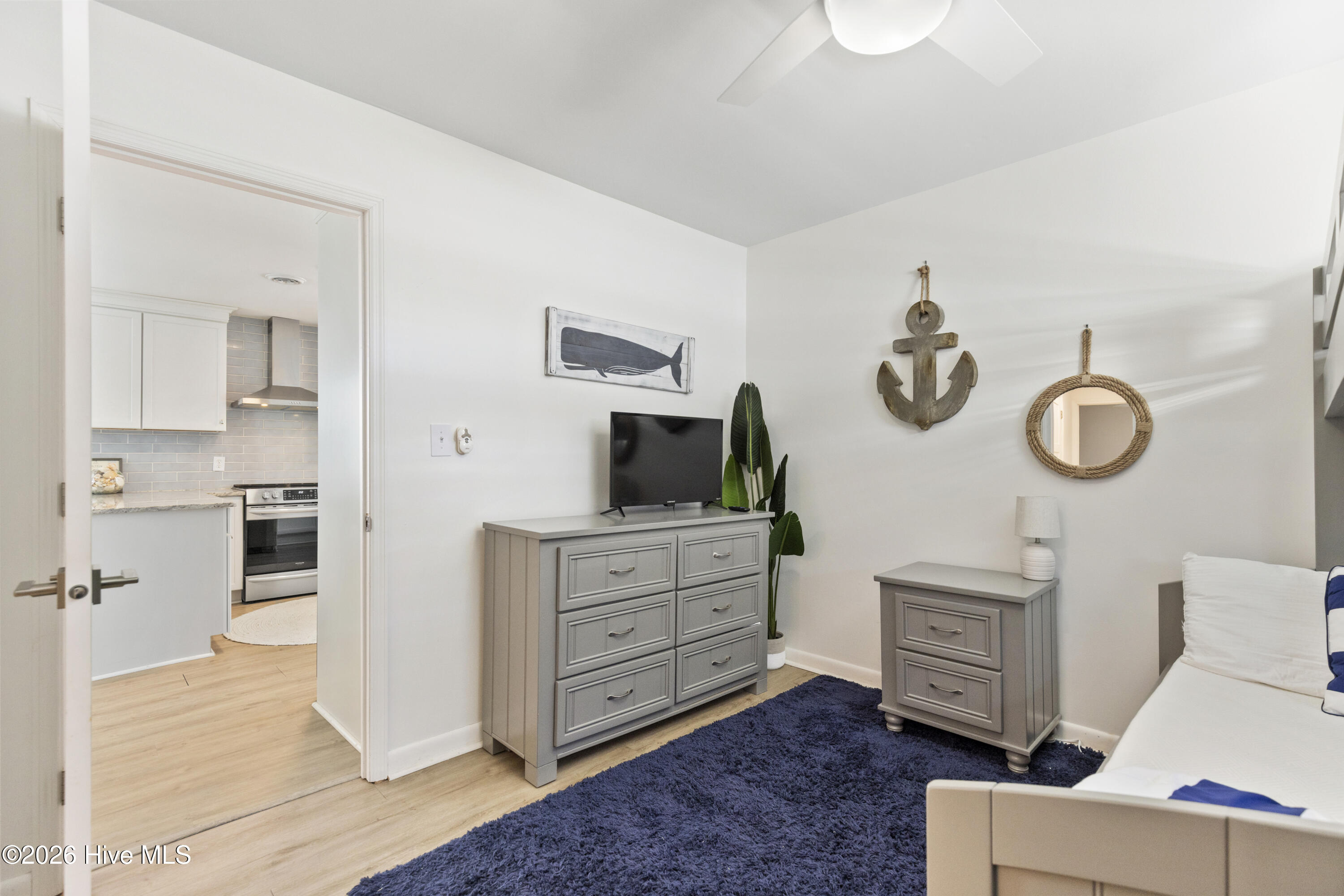 100552709 | Photo 39