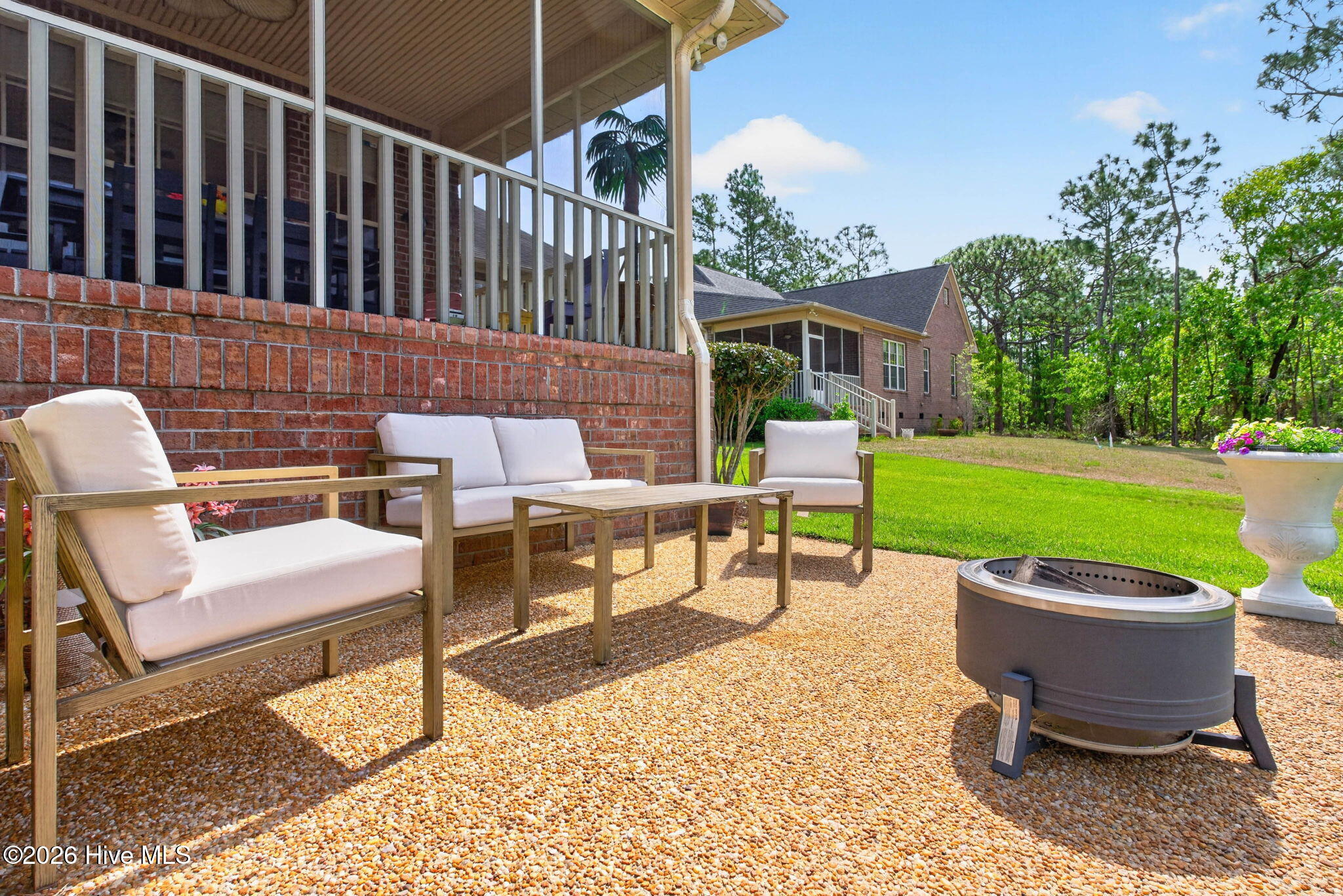 100569405 | Photo 29