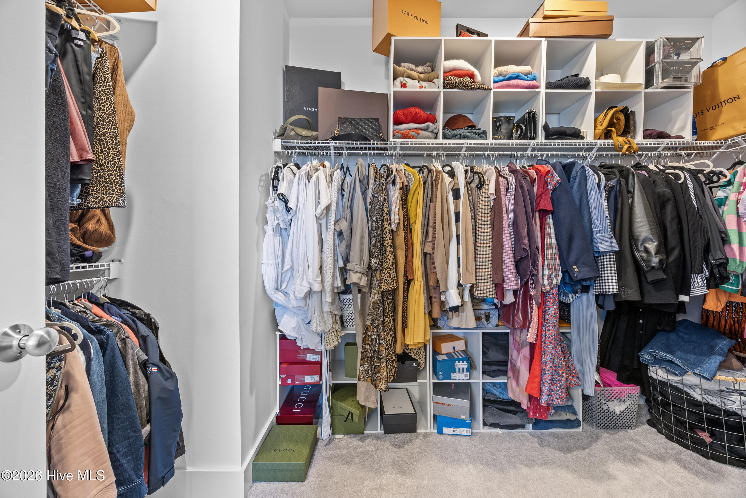 100551783 | Photo 27