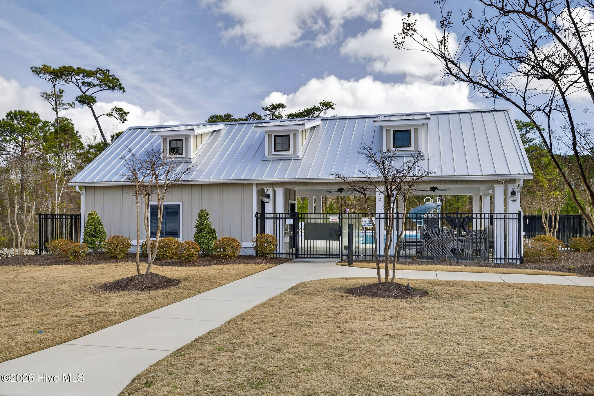 100563102 | Photo 47