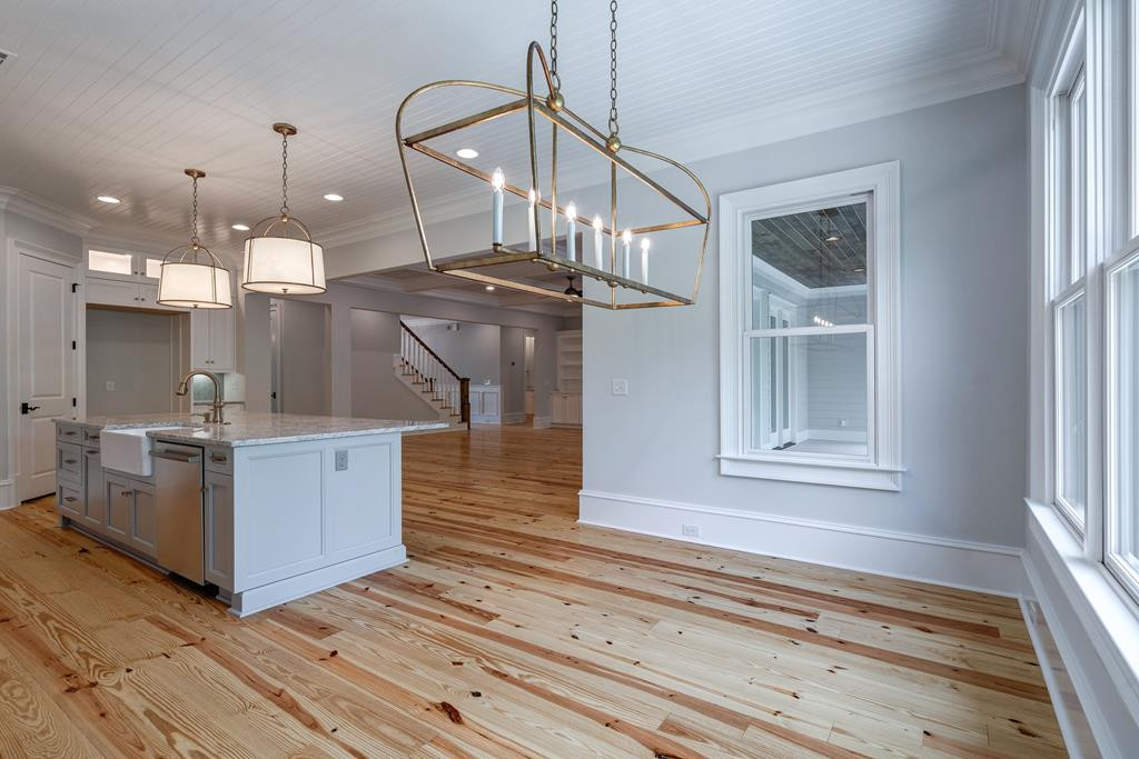 Breakfast nook