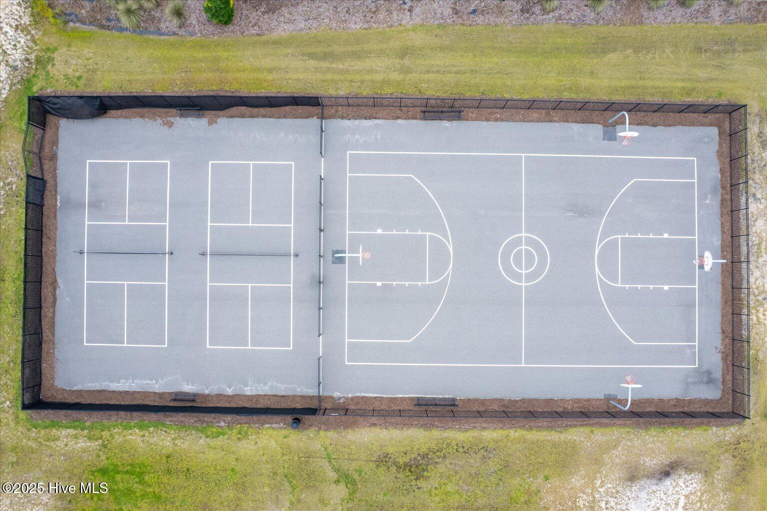 100530292 | Photo 56