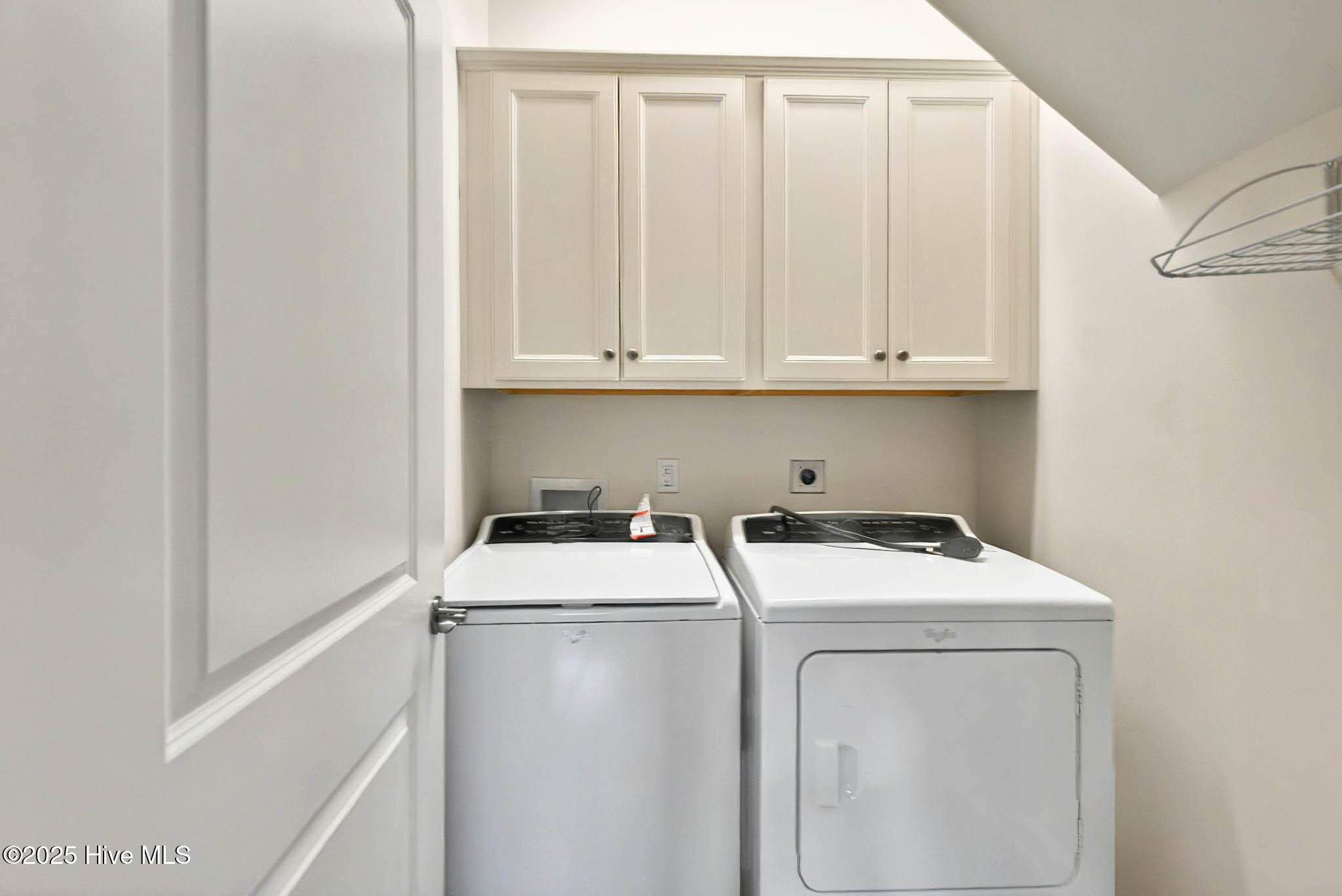 100509879 | Photo 24